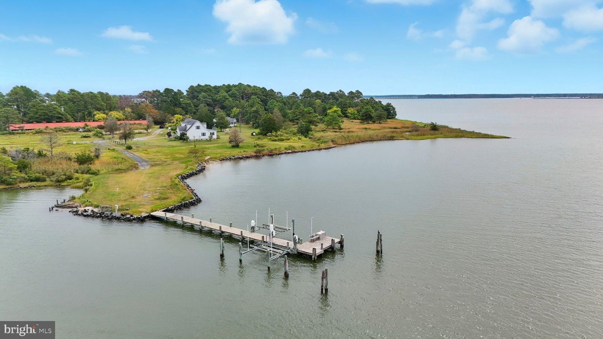 NECK DISTRICT - Residential