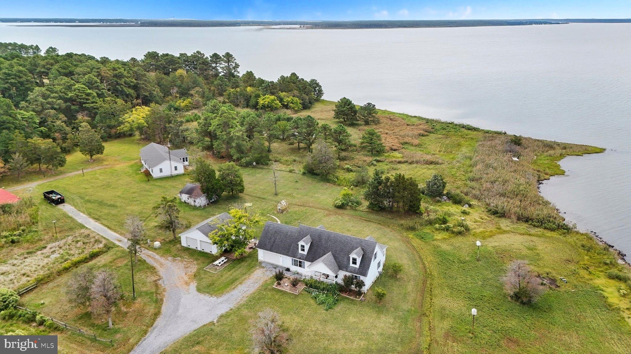 NECK DISTRICT - Residential