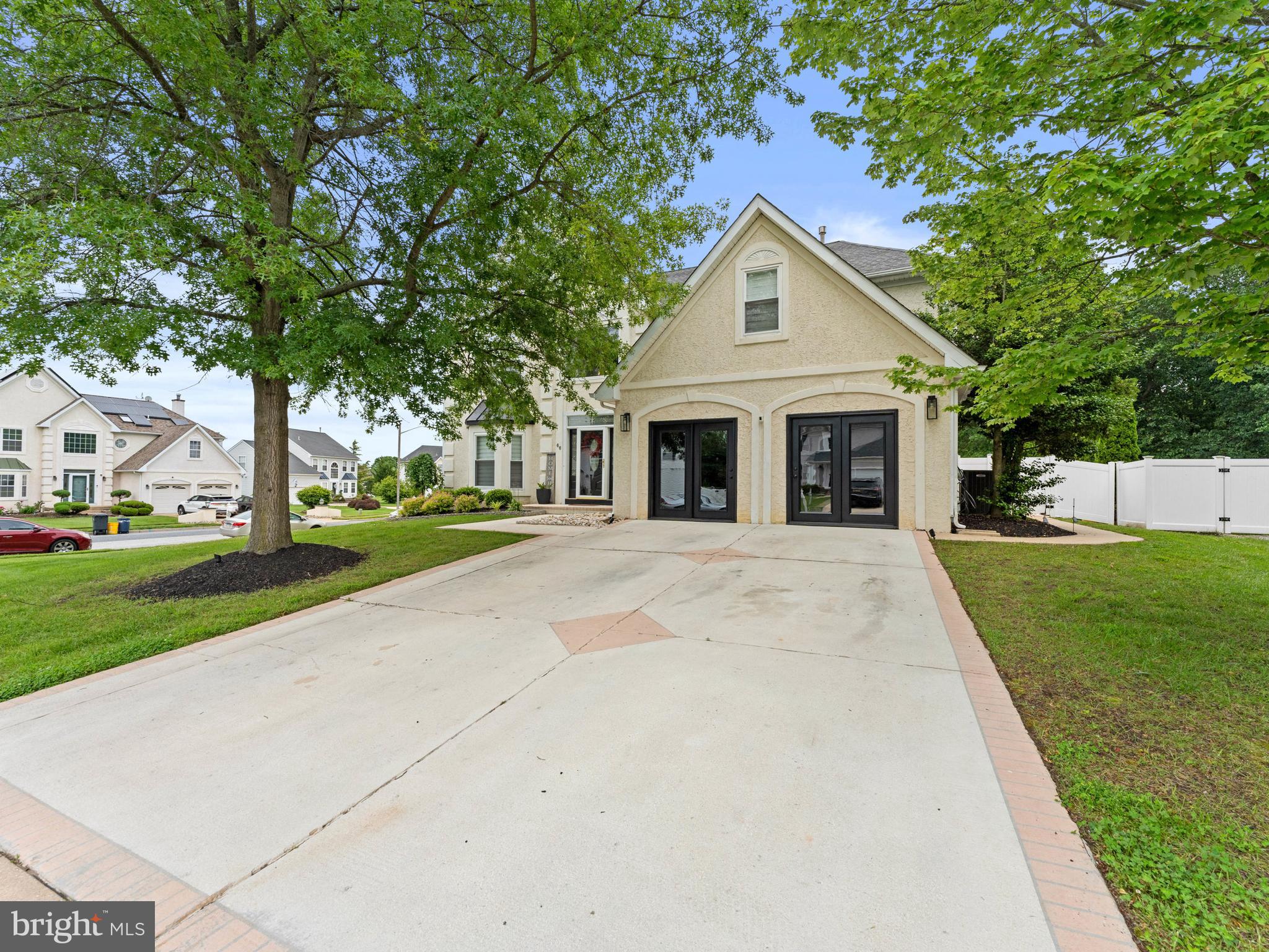 66 FOX HOLLOW LANE
