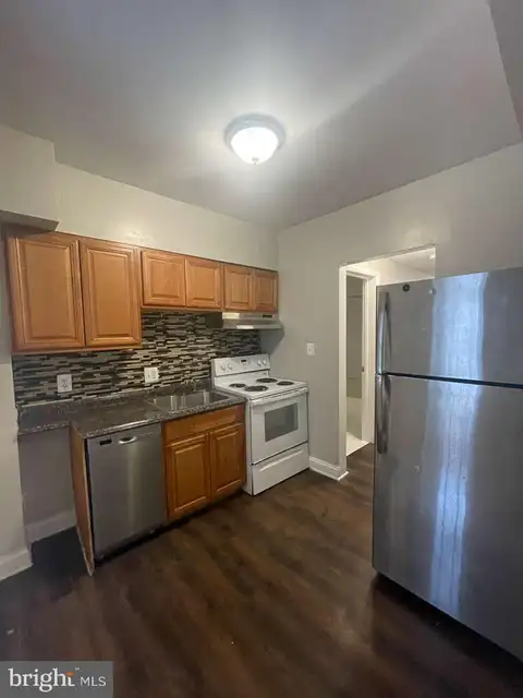 MLS: DCDC2271728