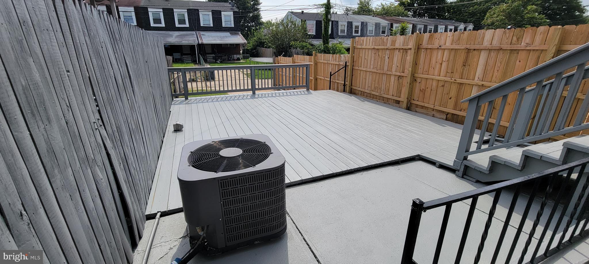 HAWTHORNE - Residential