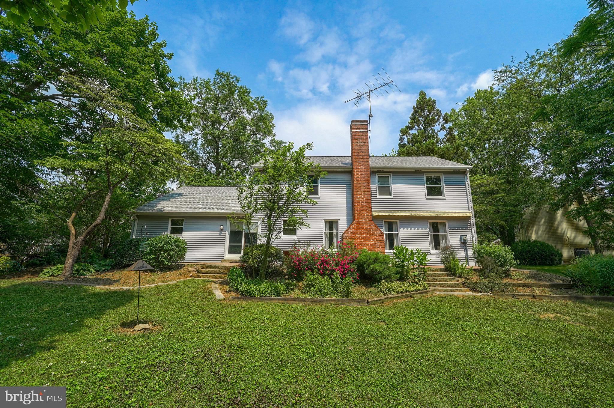 MISSION HILLS - Residential