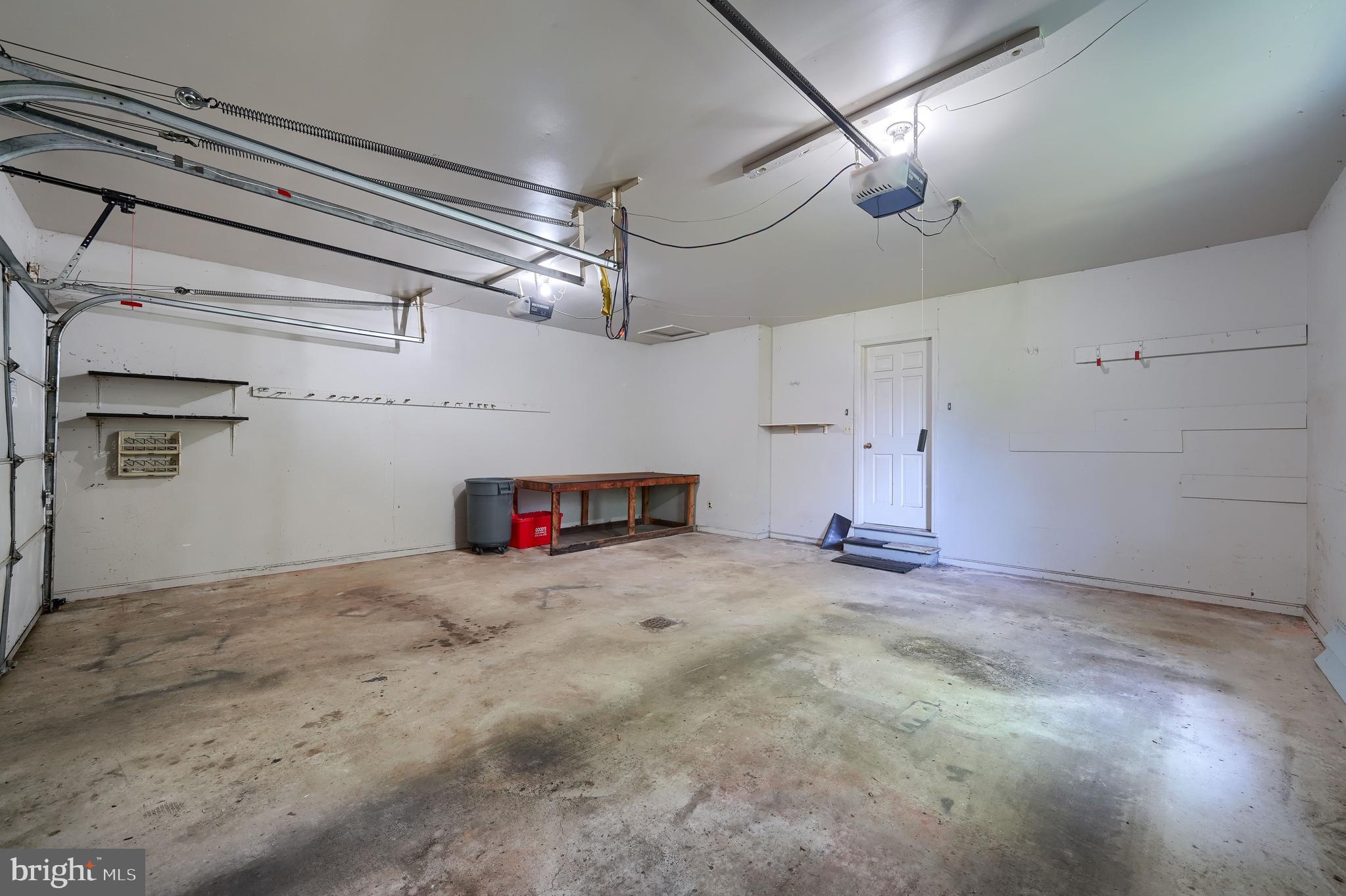 MISSION HILLS - Residential