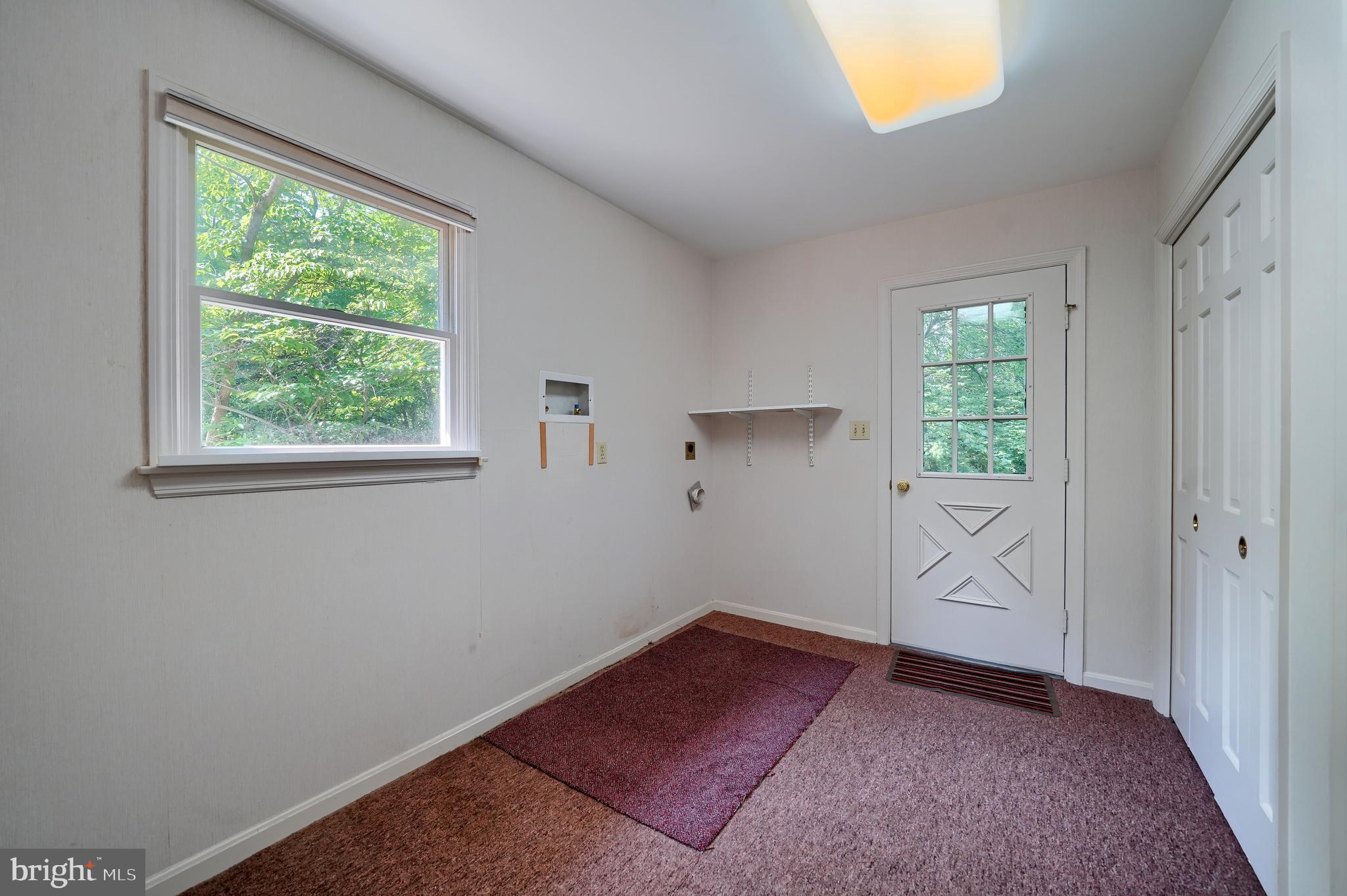 MISSION HILLS - Residential