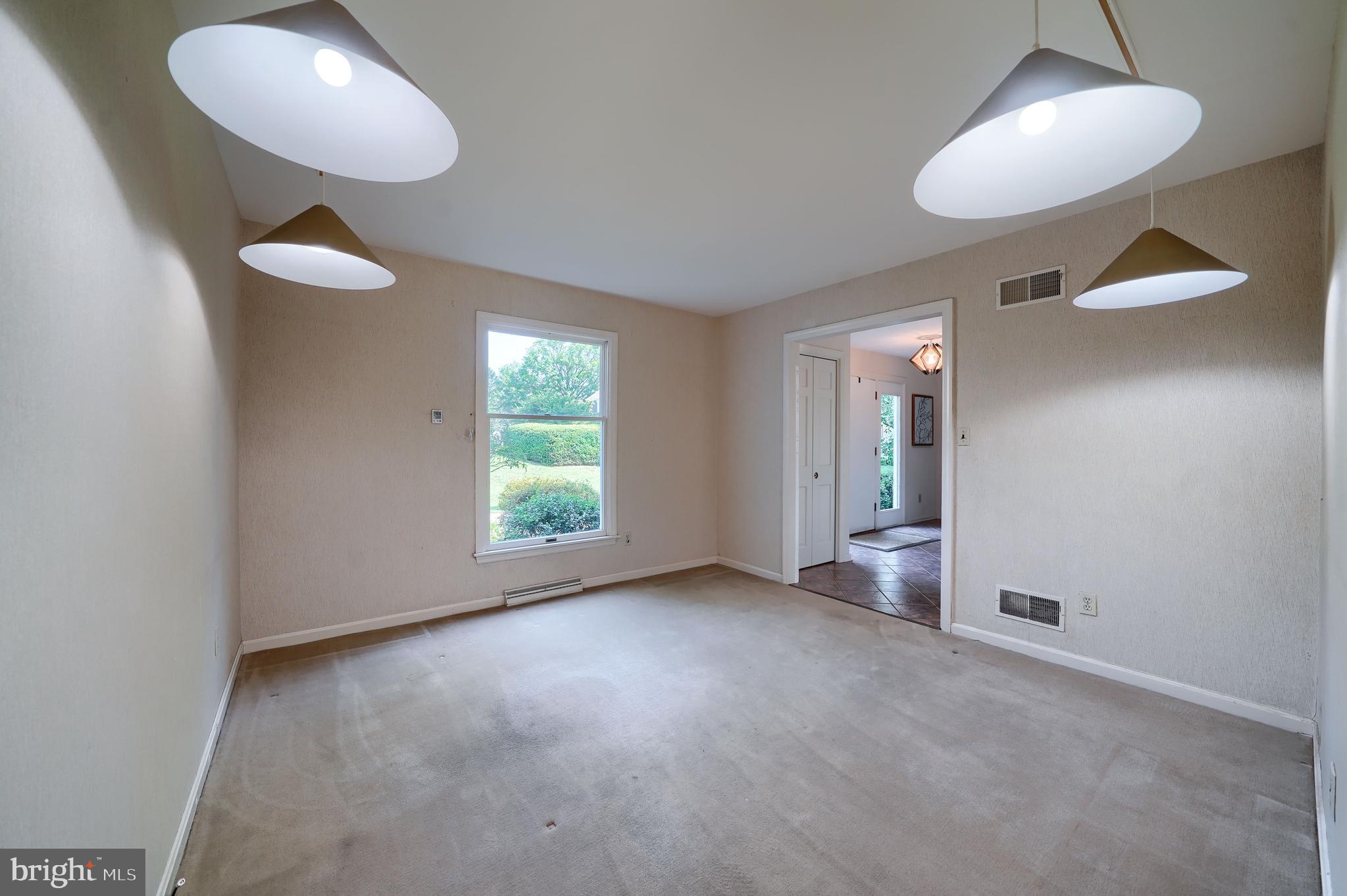 MISSION HILLS - Residential