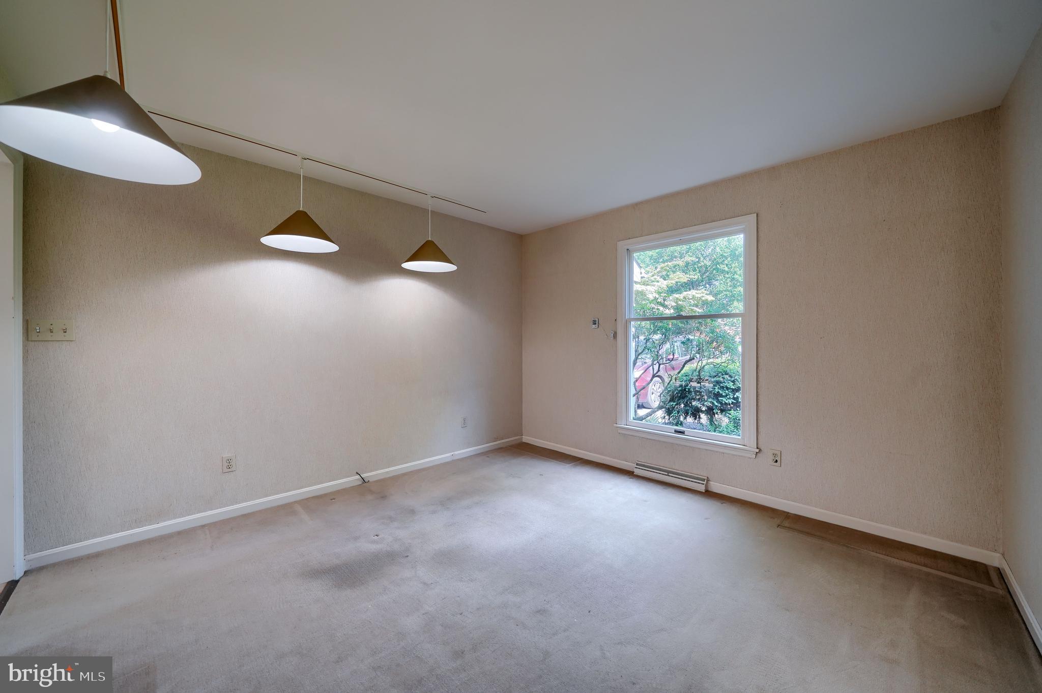 MISSION HILLS - Residential