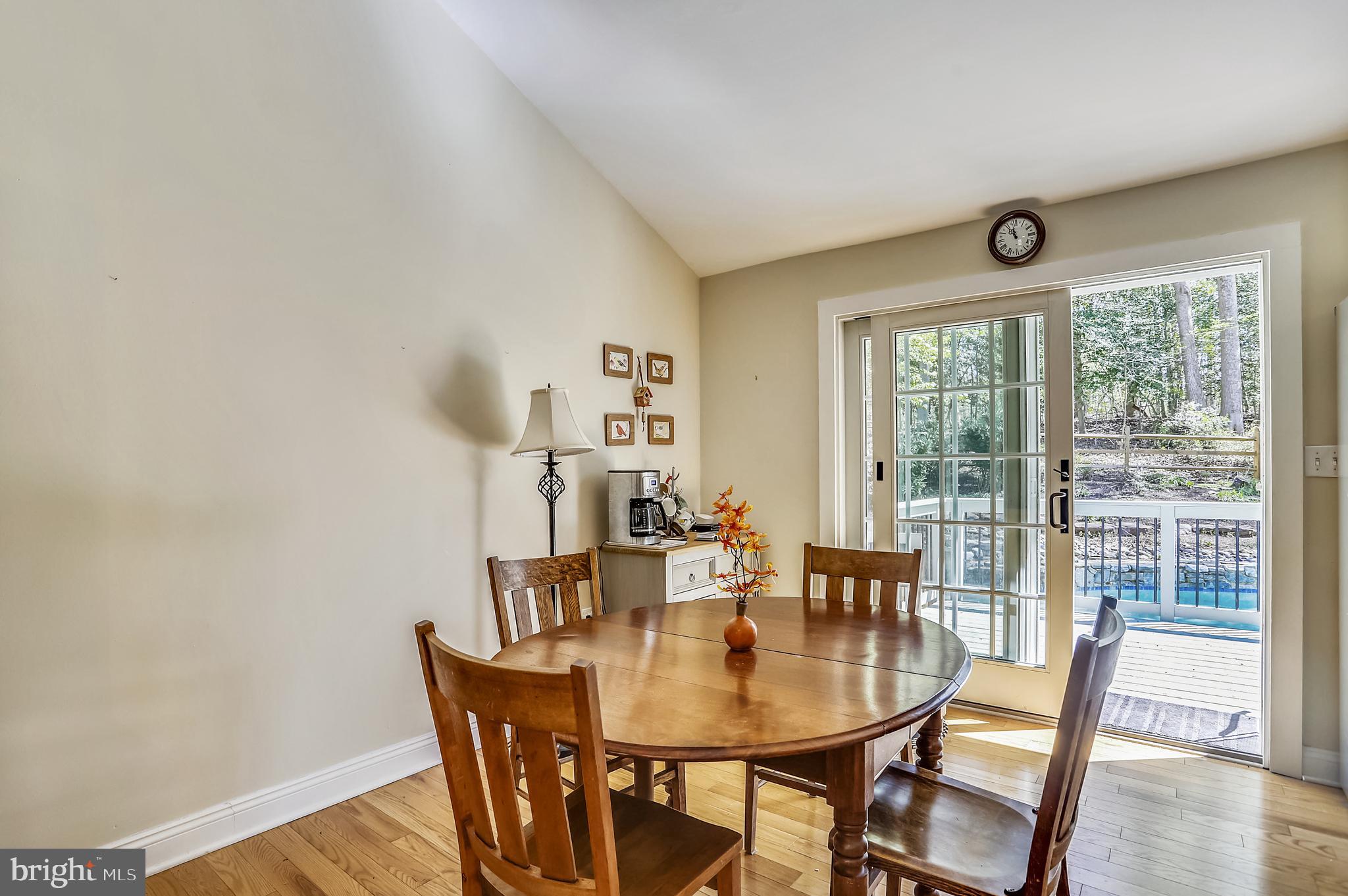 SEVERN GROVE - Residential