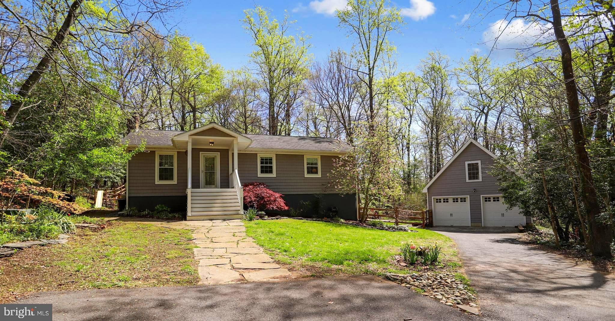 SEVERN GROVE - Residential