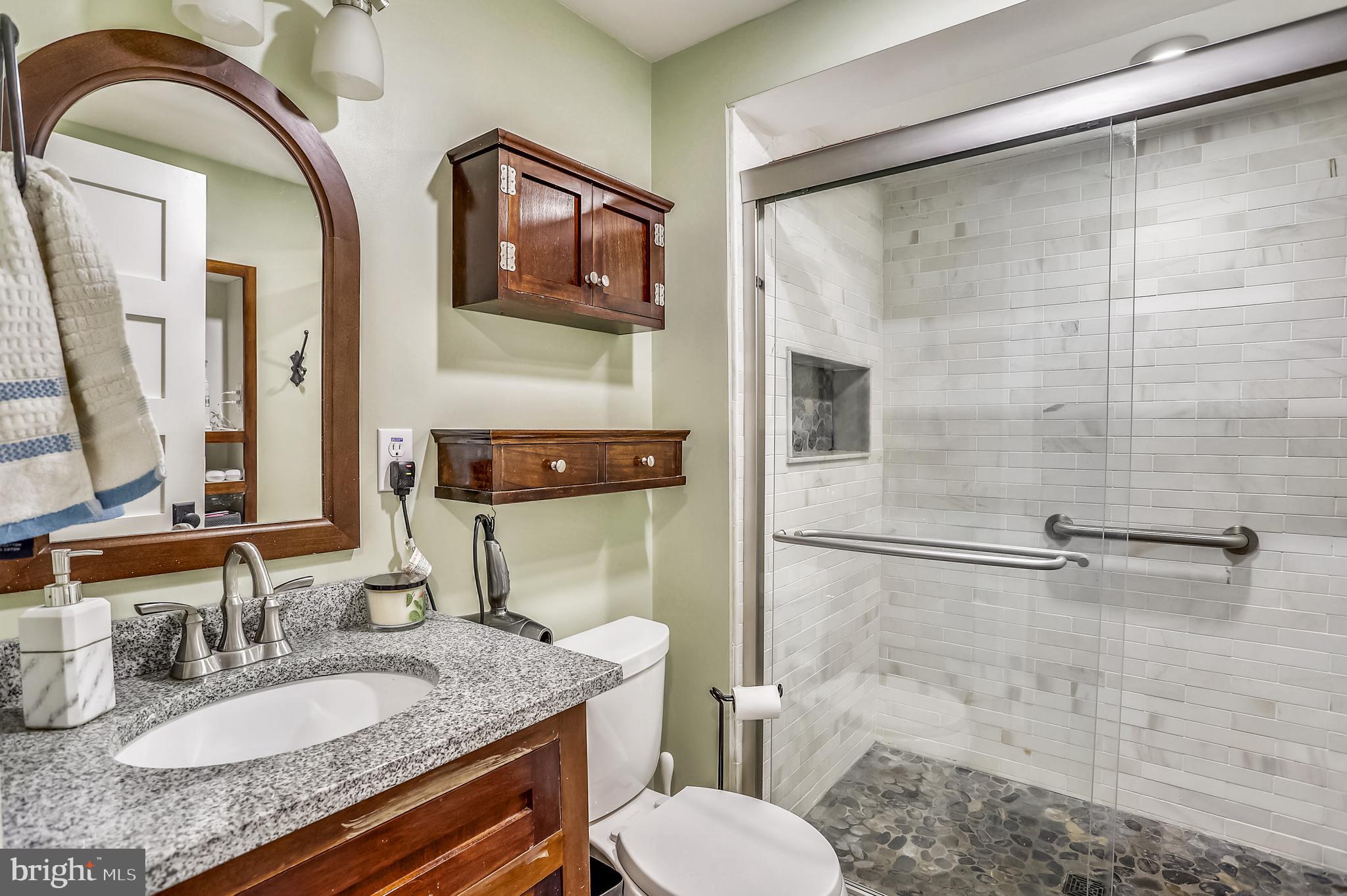 SEVERN GROVE - Residential