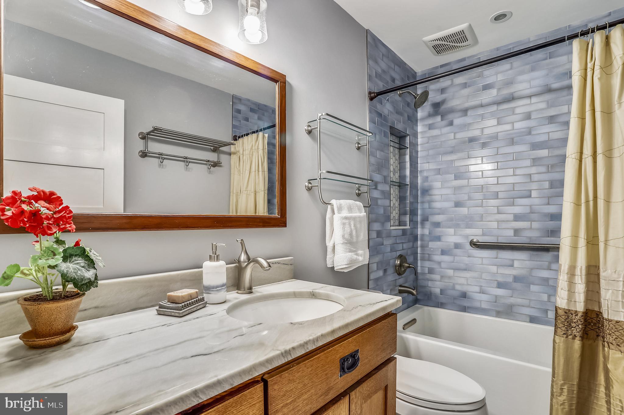 SEVERN GROVE - Residential