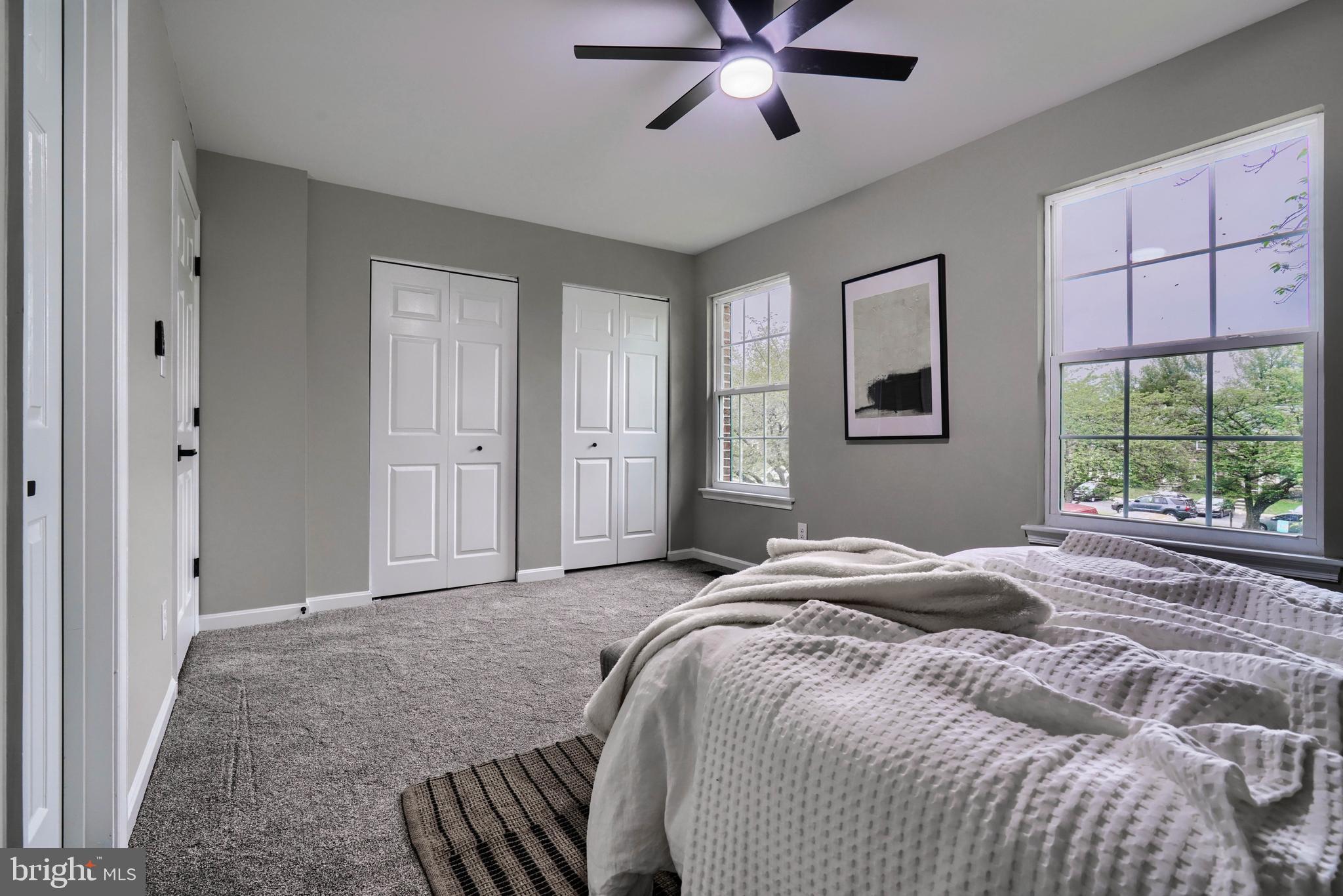 CONSTANT FRIENDSHIP - Residential