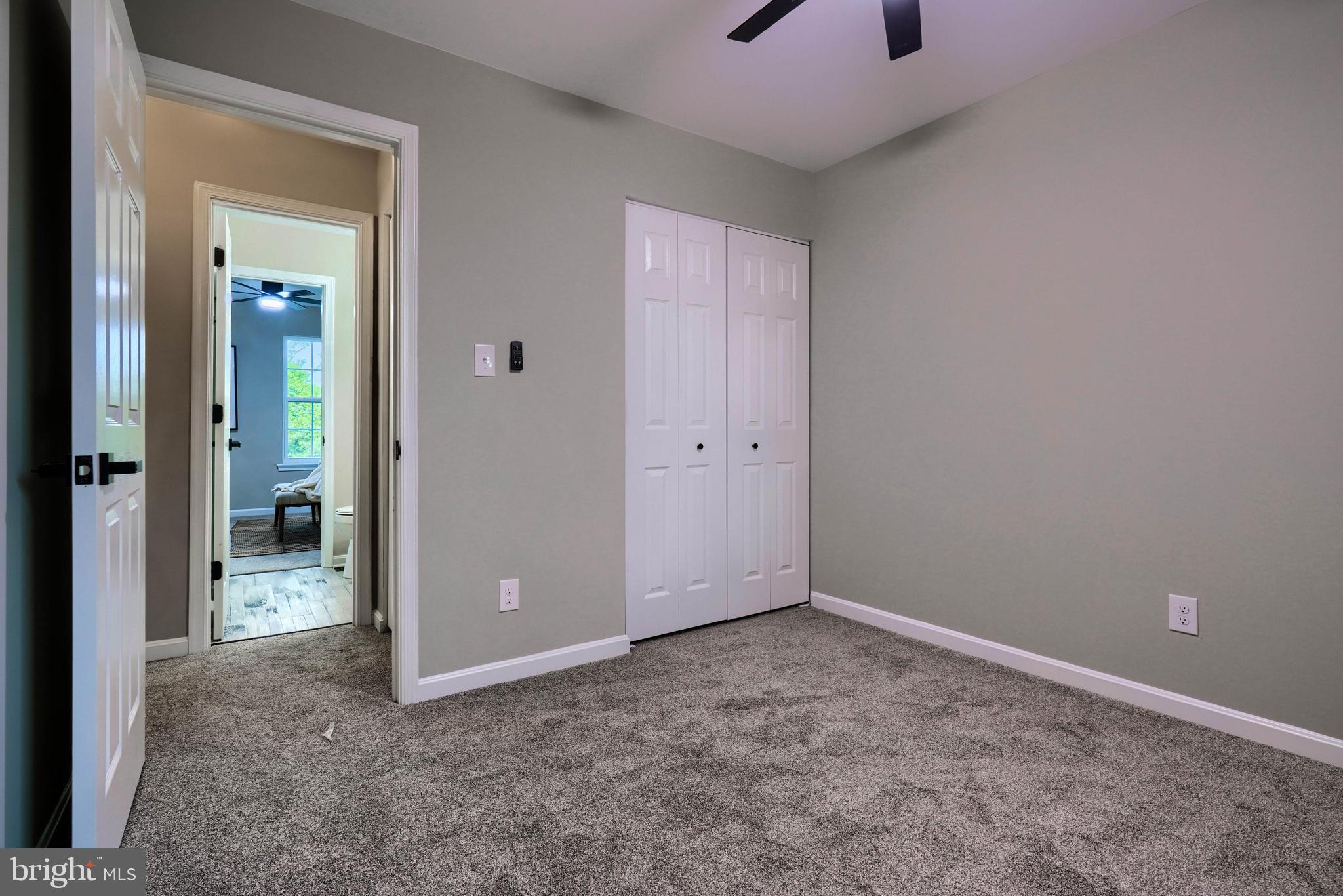 CONSTANT FRIENDSHIP - Residential