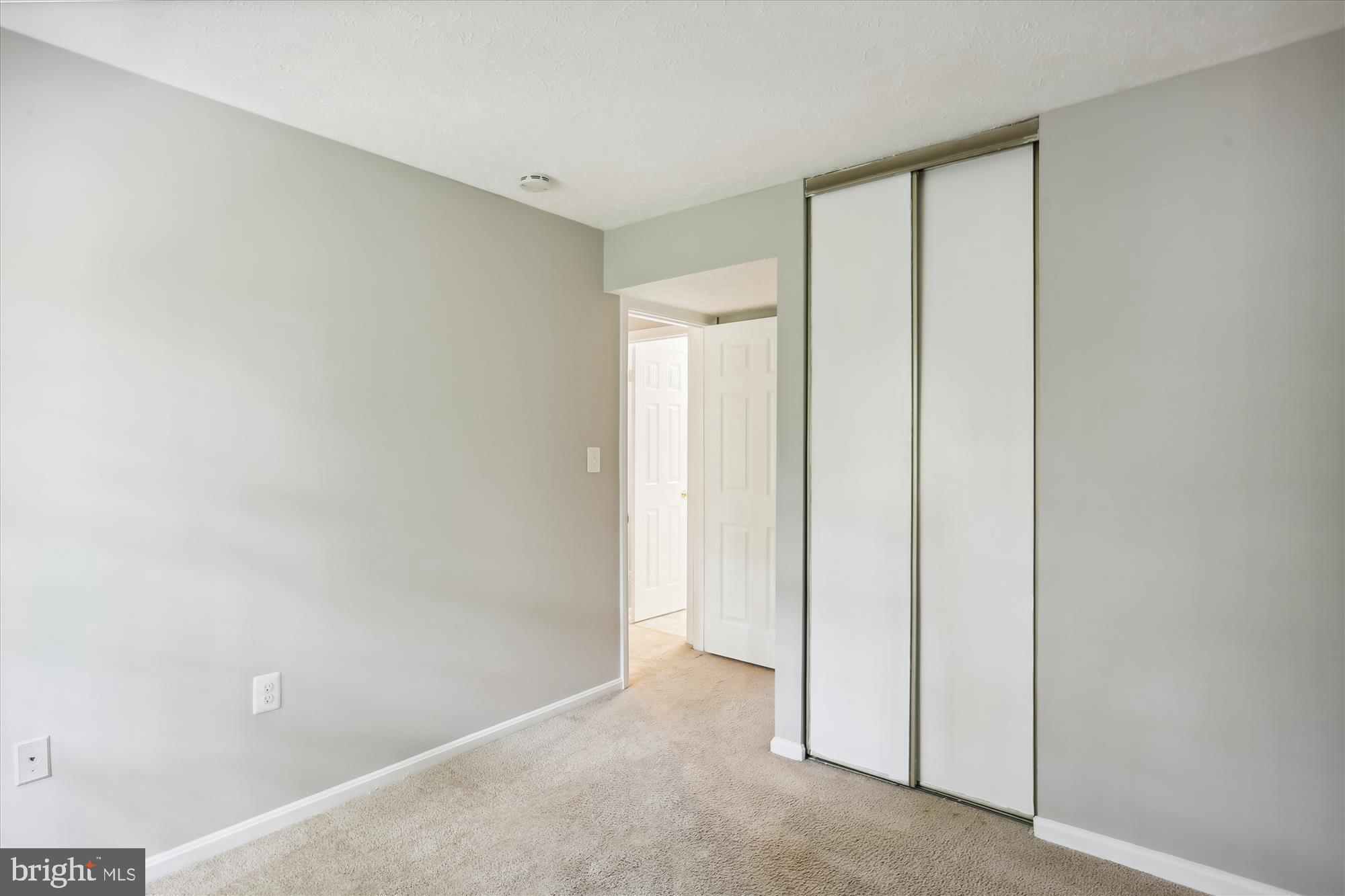 THE COLONY - Residential Lease