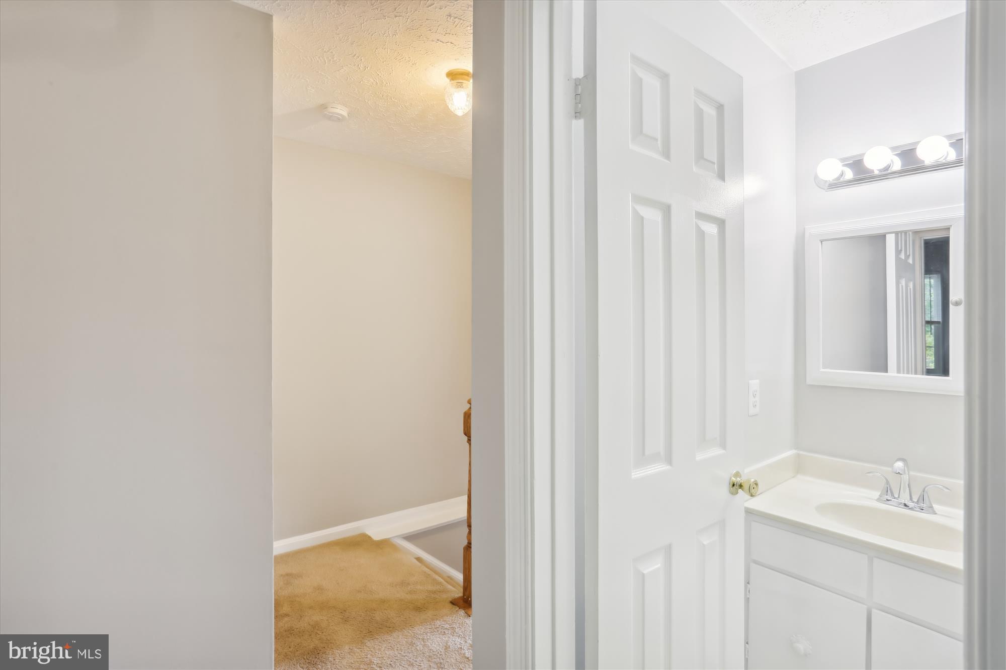 THE COLONY - Residential Lease