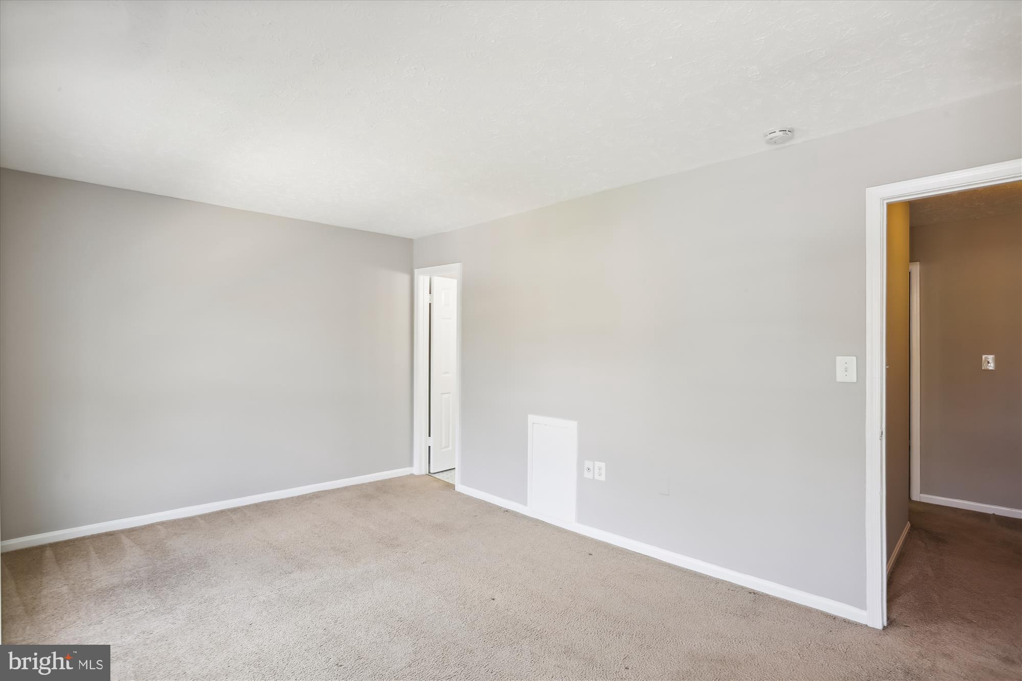 THE COLONY - Residential Lease