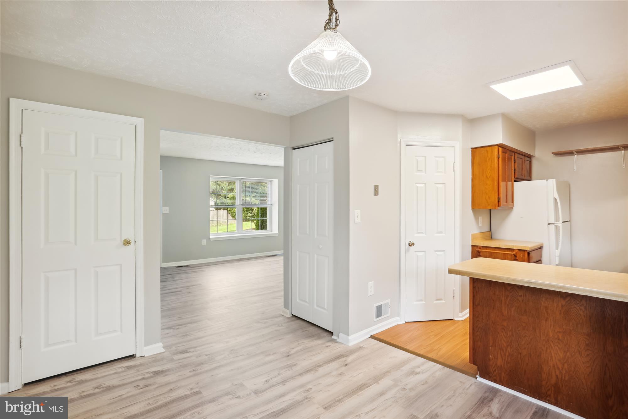 THE COLONY - Residential Lease