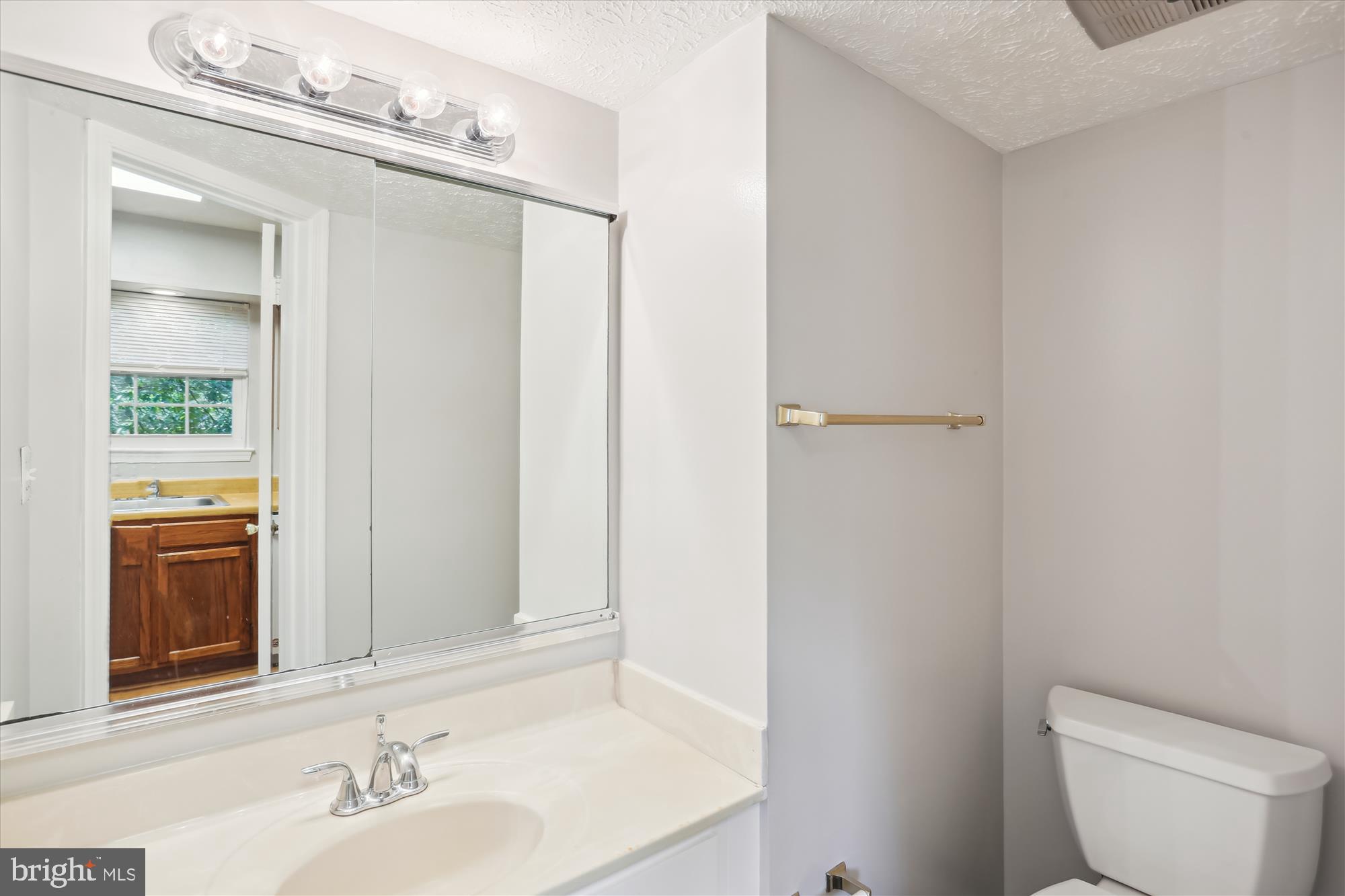 THE COLONY - Residential Lease