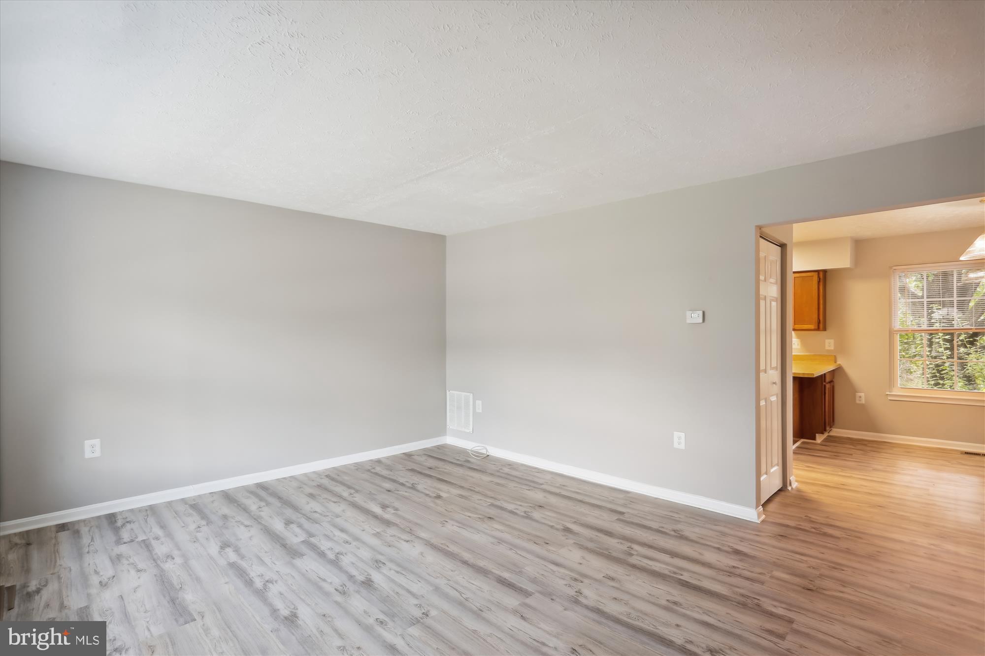 THE COLONY - Residential Lease