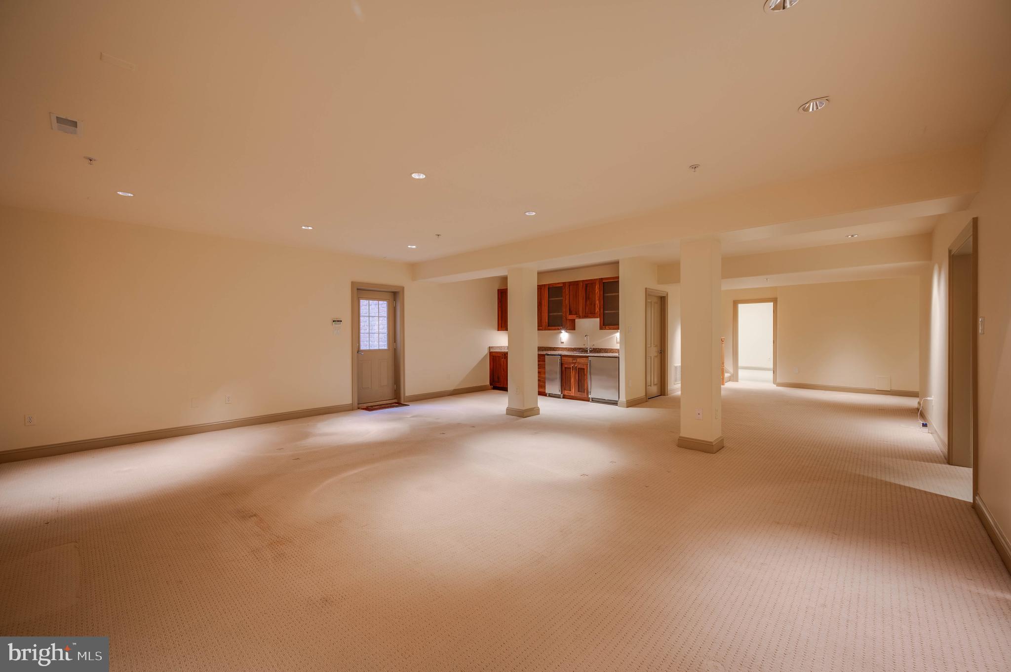 CLOISTERS AT CHARLES III - Residential