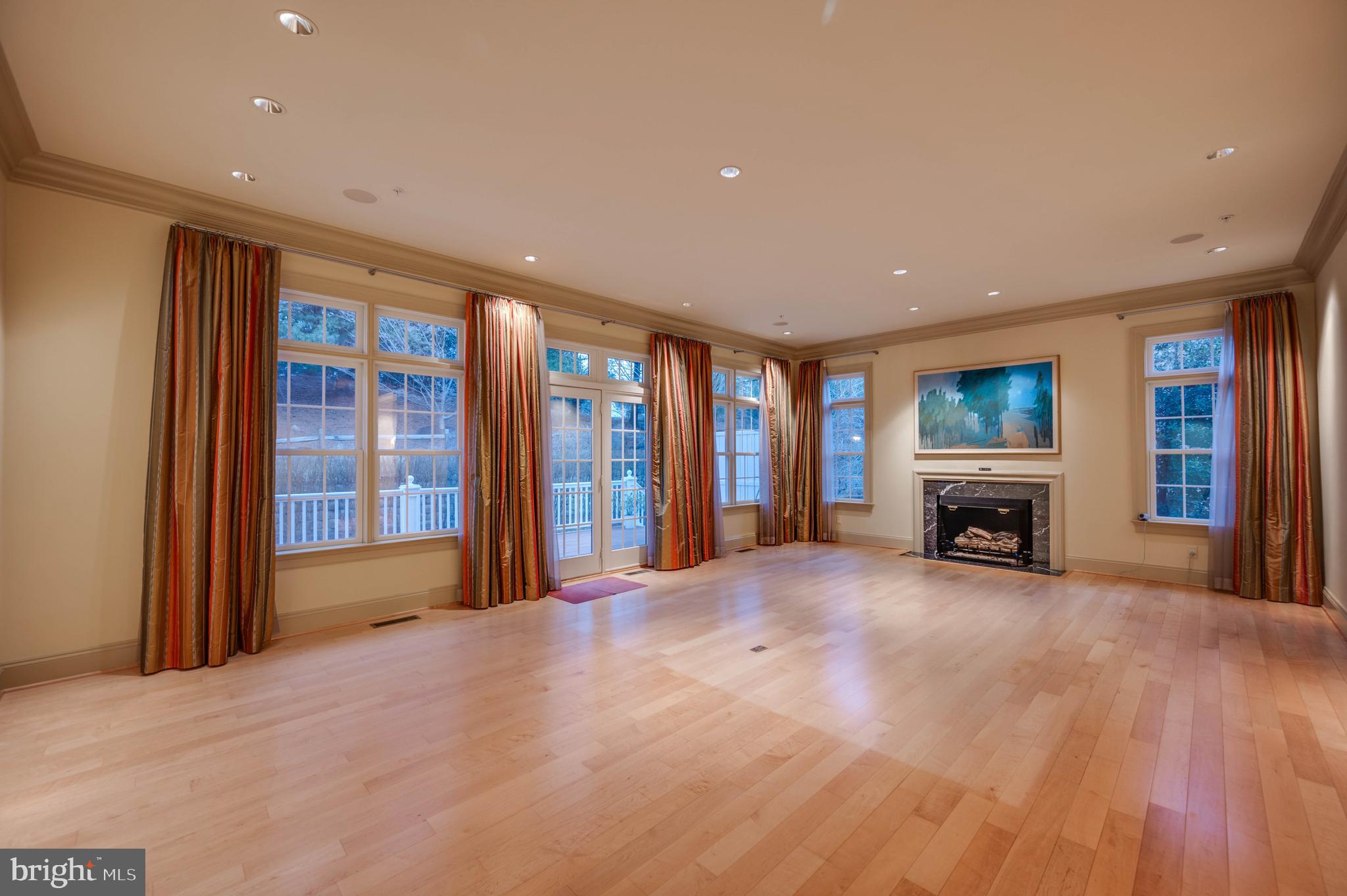 CLOISTERS AT CHARLES III - Residential