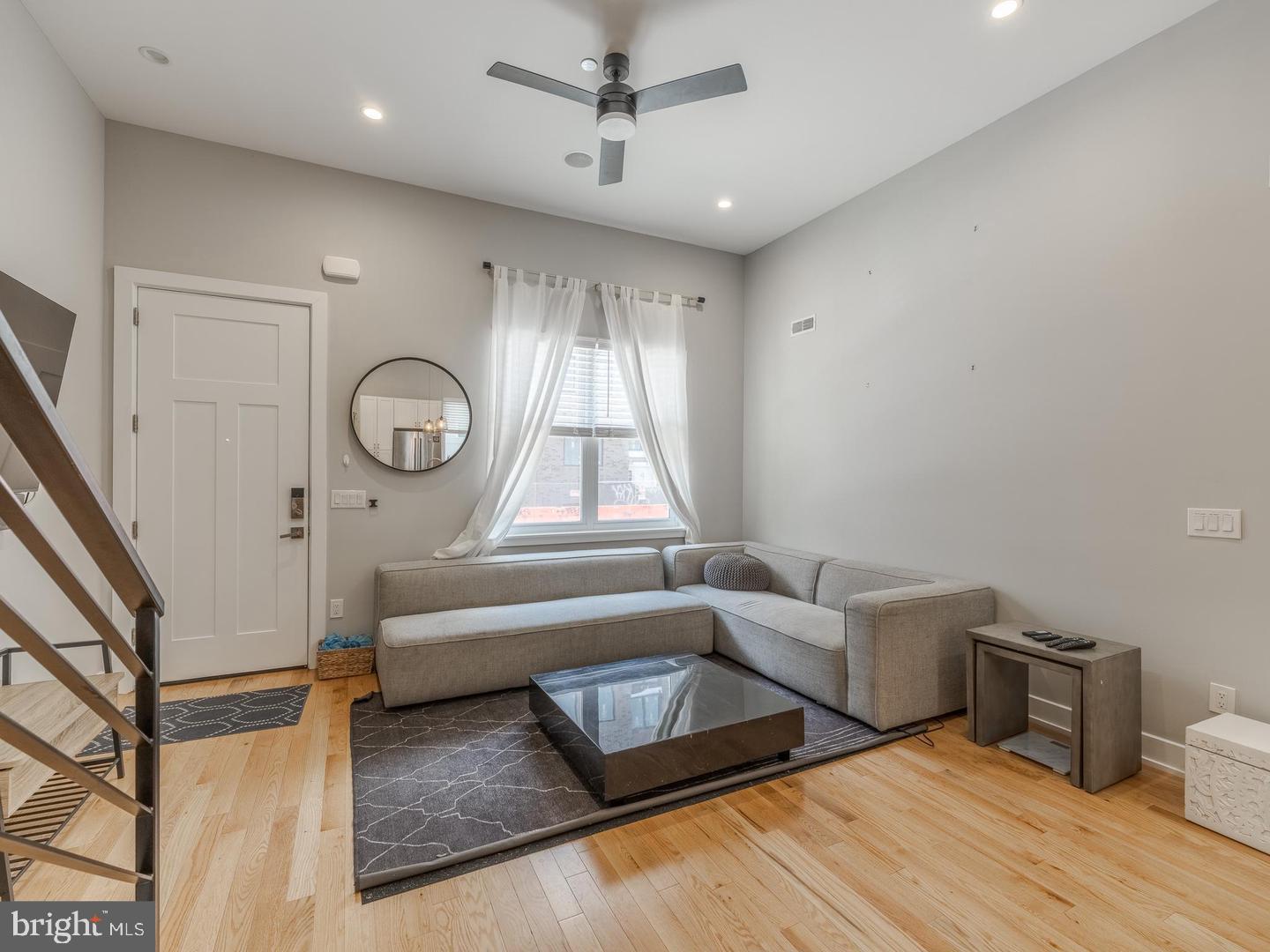 129 W ALLEN STREET