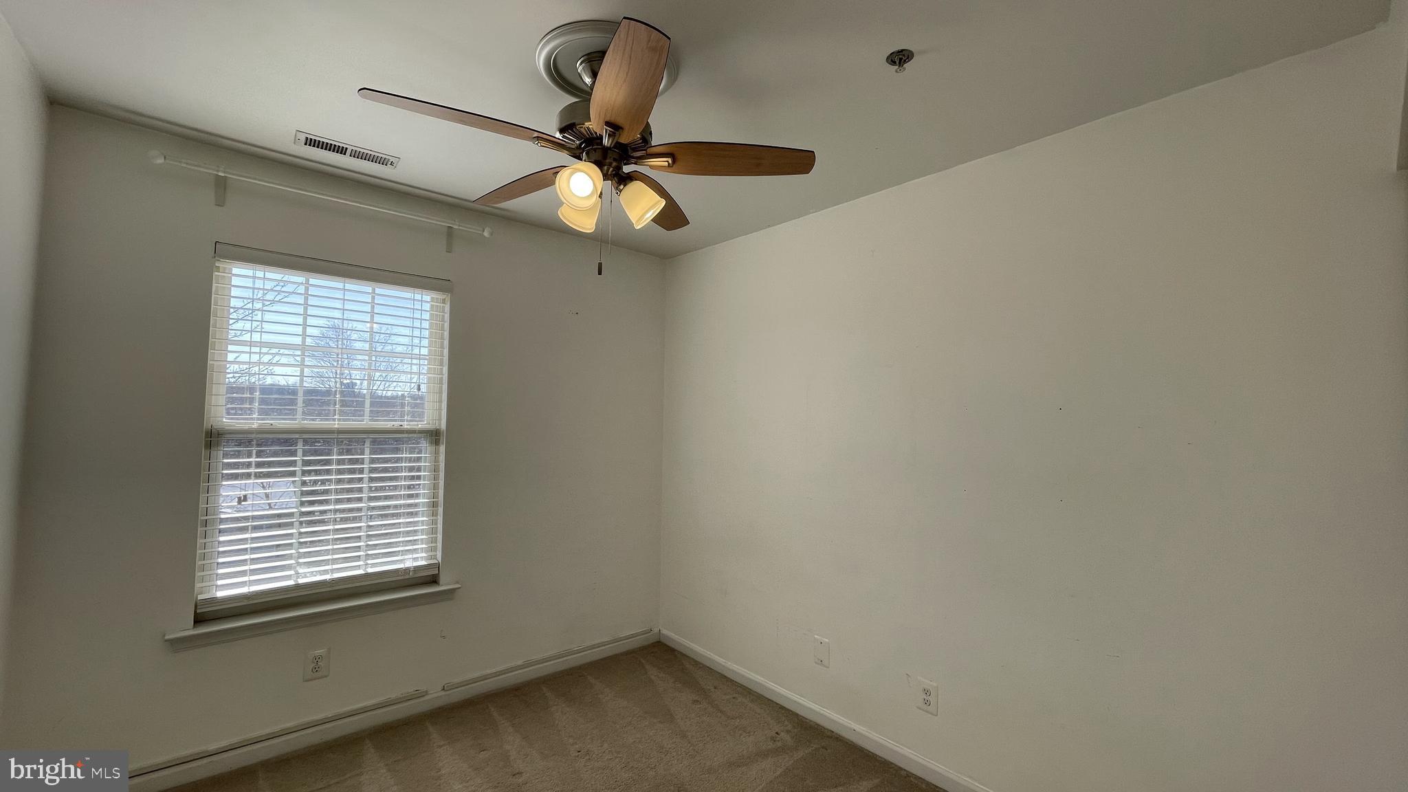 CARRIAGE POINTE AT AQUIA - Residential Lease