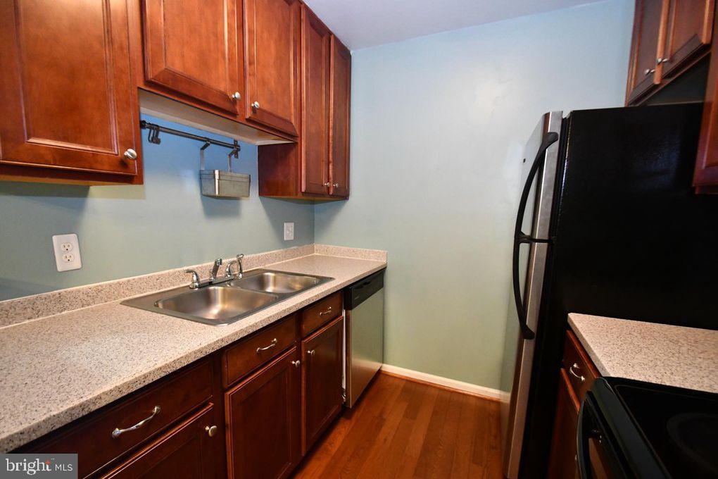 CARRIAGE POINTE AT AQUIA - Residential Lease