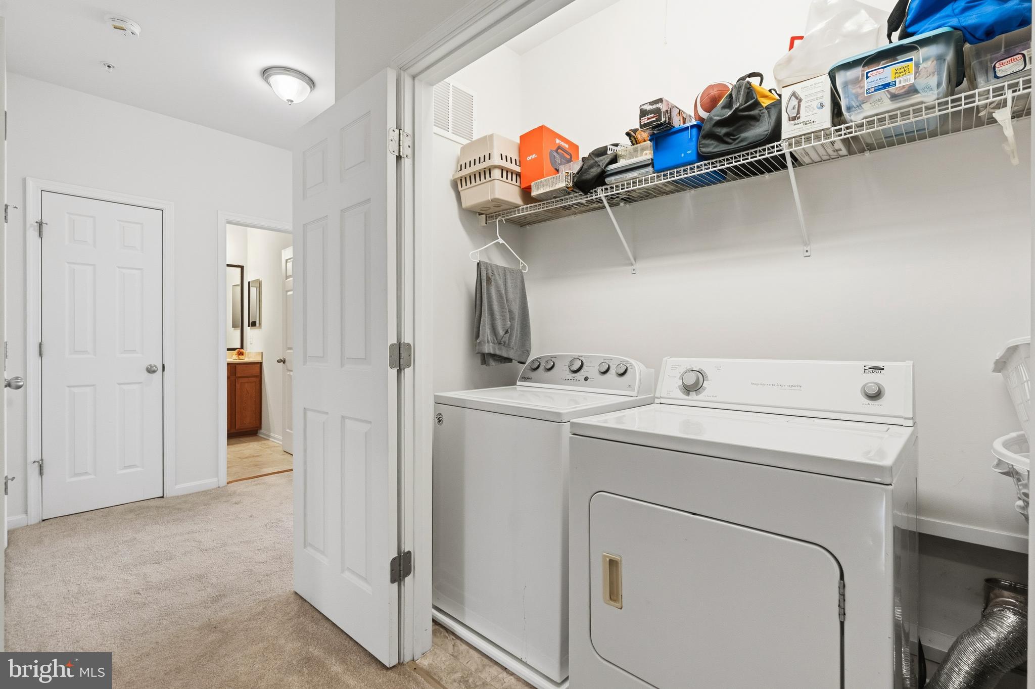 LEE SQUARE - Residential