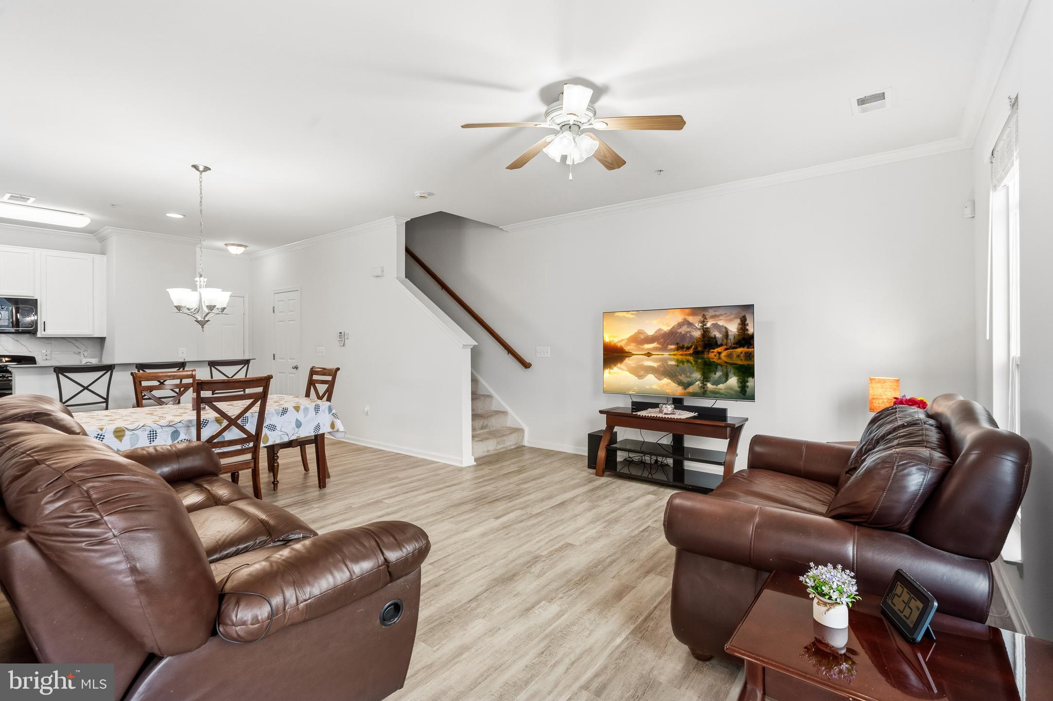 LEE SQUARE - Residential