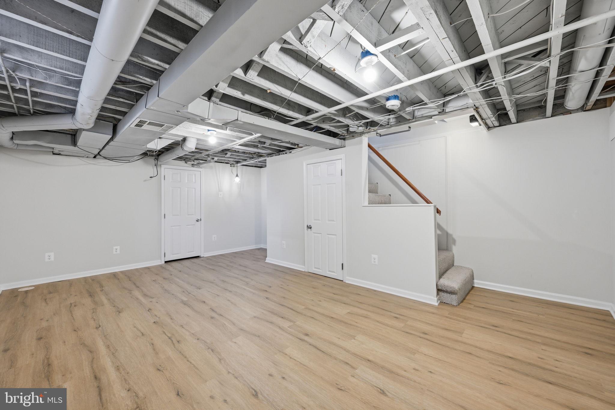 AIRAGE VILLAGE - Residential