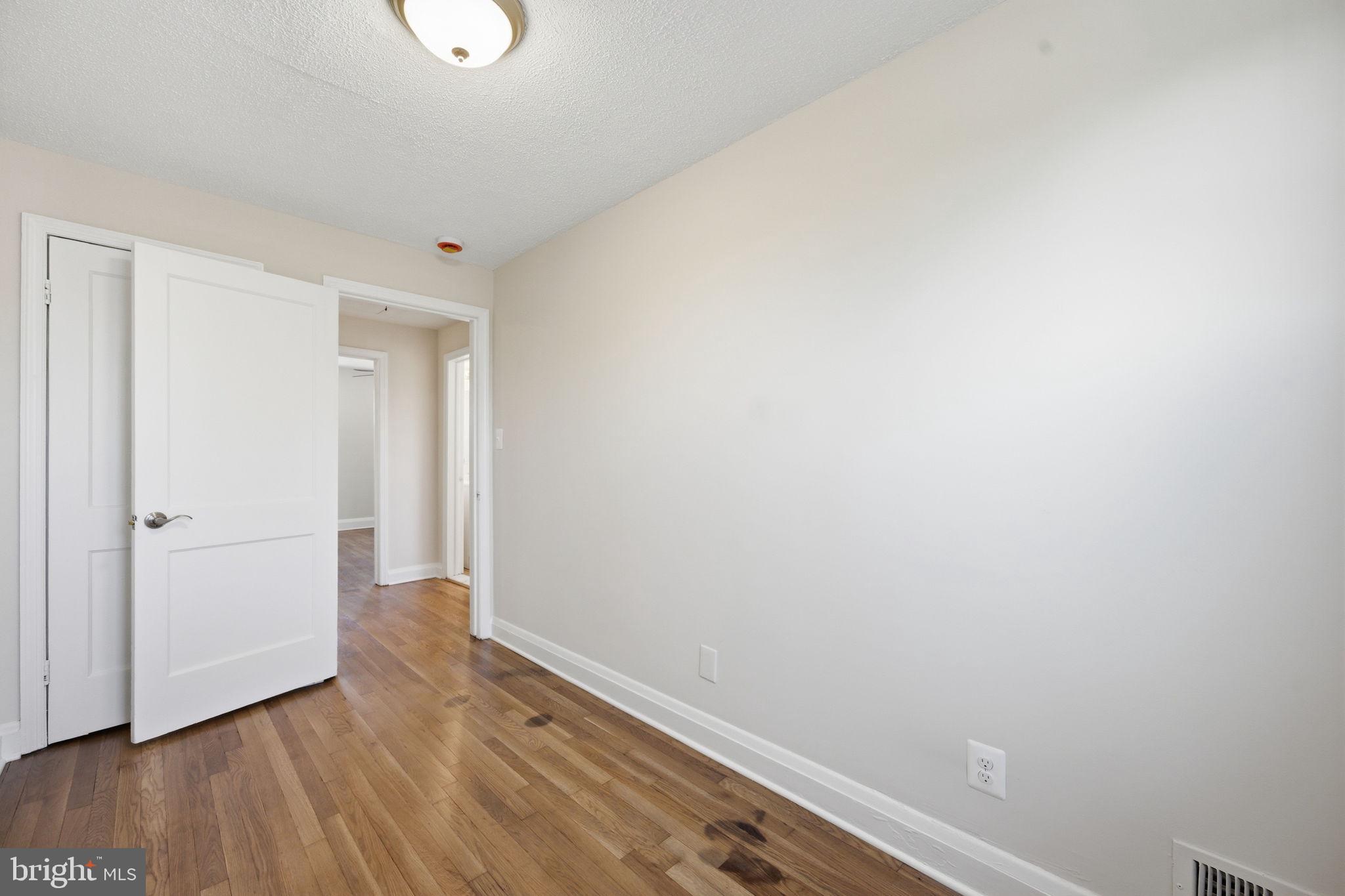 AIRAGE VILLAGE - Residential