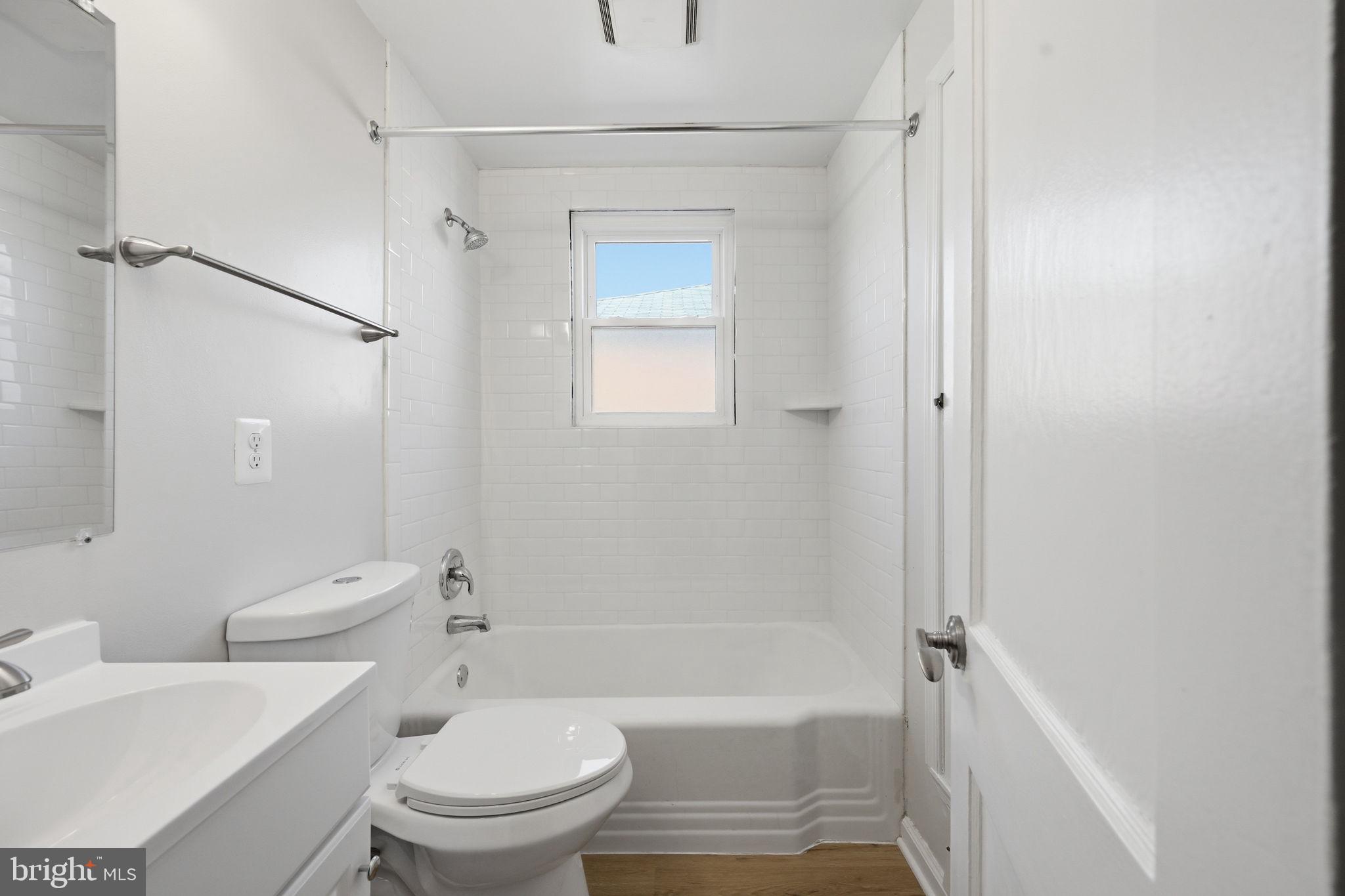 AIRAGE VILLAGE - Residential