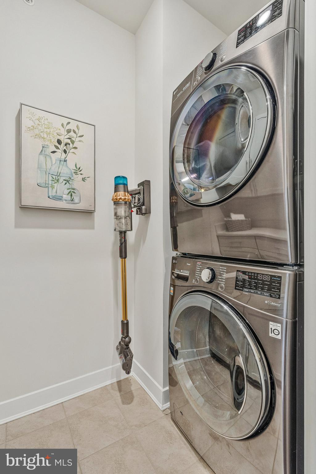 WATERVIEW AT WOODLAND PARK - Residential