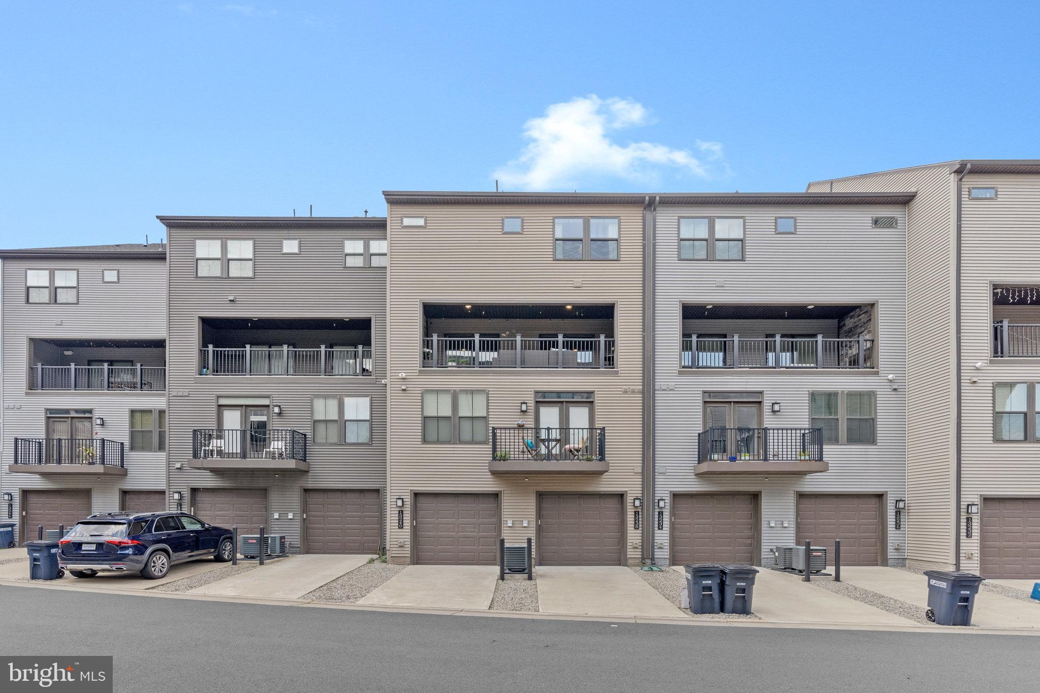 WATERVIEW AT WOODLAND PARK - Residential