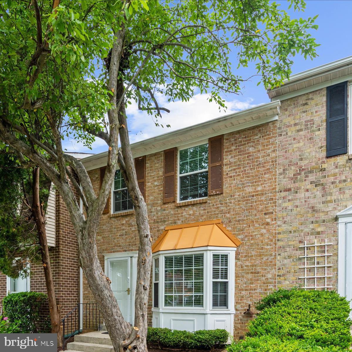 Beautifully Updated Townhome with Versatile Living Space!
Welcome to this spacious and move-in ready townhome featuring fresh interior paint throughout, a fully fenced backyard, and a private deck, perfect for entertaining or relaxing outdoors. Enjoy peace of mind with a brand-new HVAC system and a new stove in the kitchen. Inside, you’ll find a gorgeous, fully remodeled primary bathroom, an updated second full bath, and an additional full bathroom in the basement. A bonus den or additional room on the lower level provides flexible space for a home office, guest room, or playroom. Conveniently located near shopping, dining, and major commuter routes, this home combines comfort, style, and practicality. Don’t miss it!