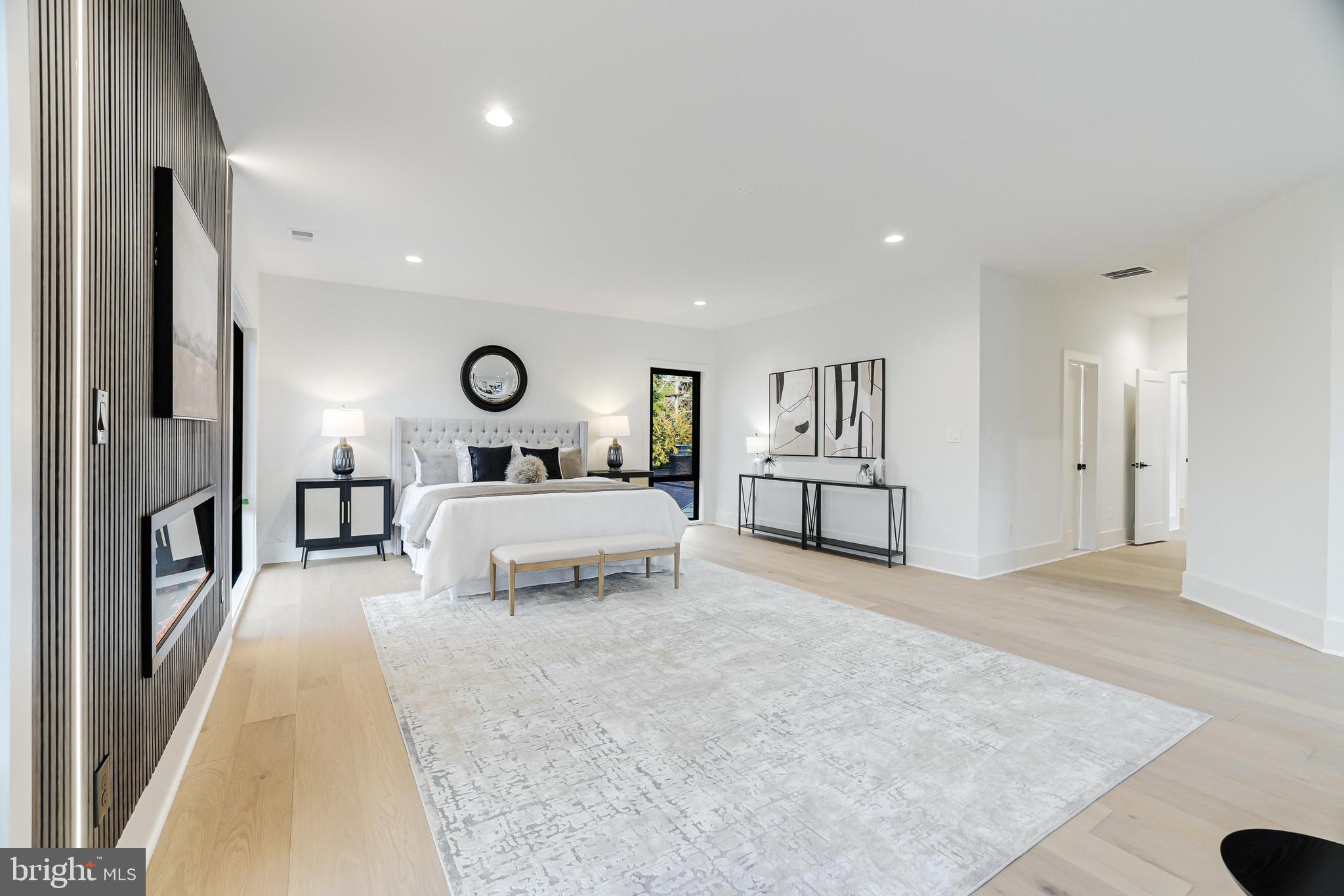 COURTLAND PARK - Residential