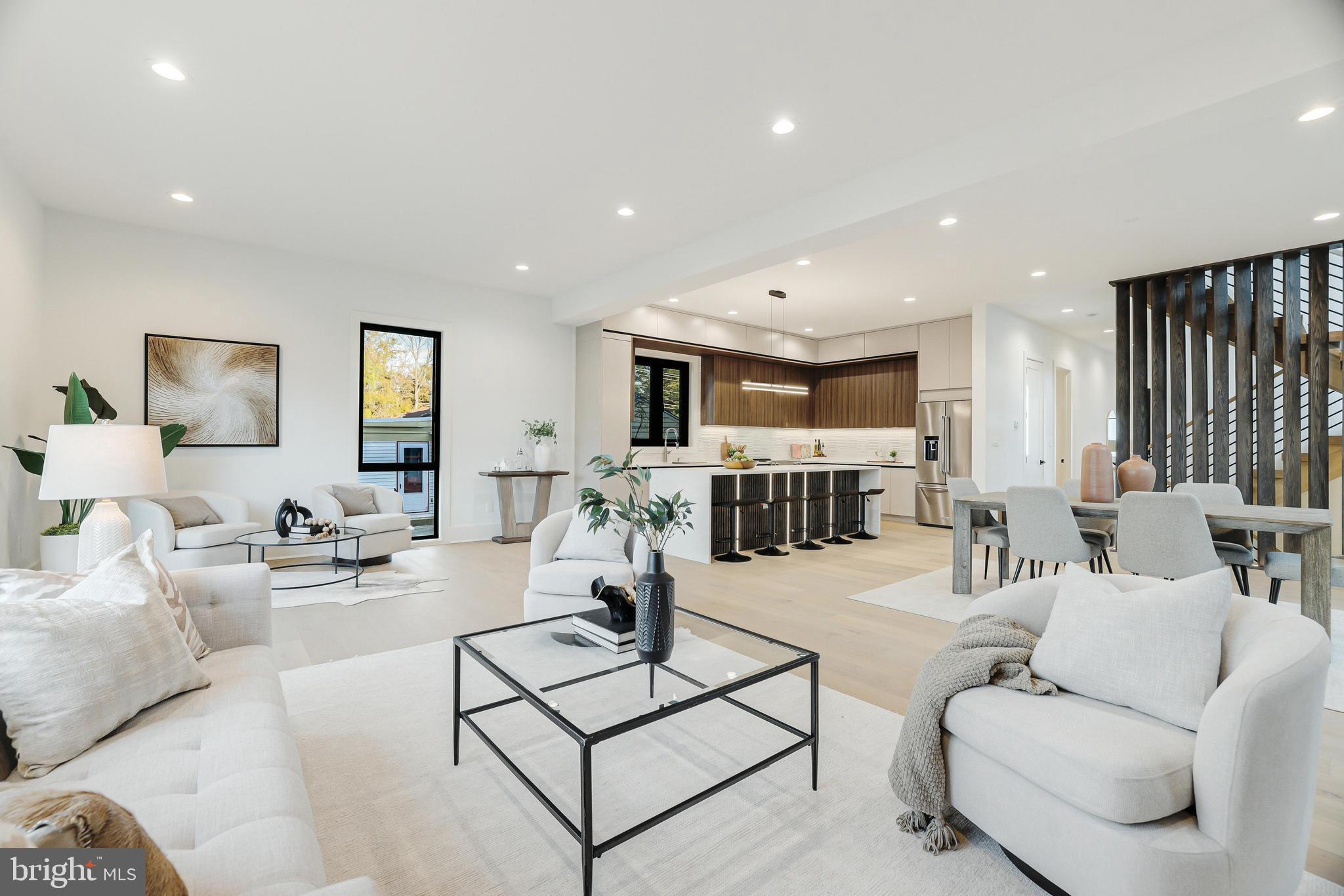 COURTLAND PARK - Residential