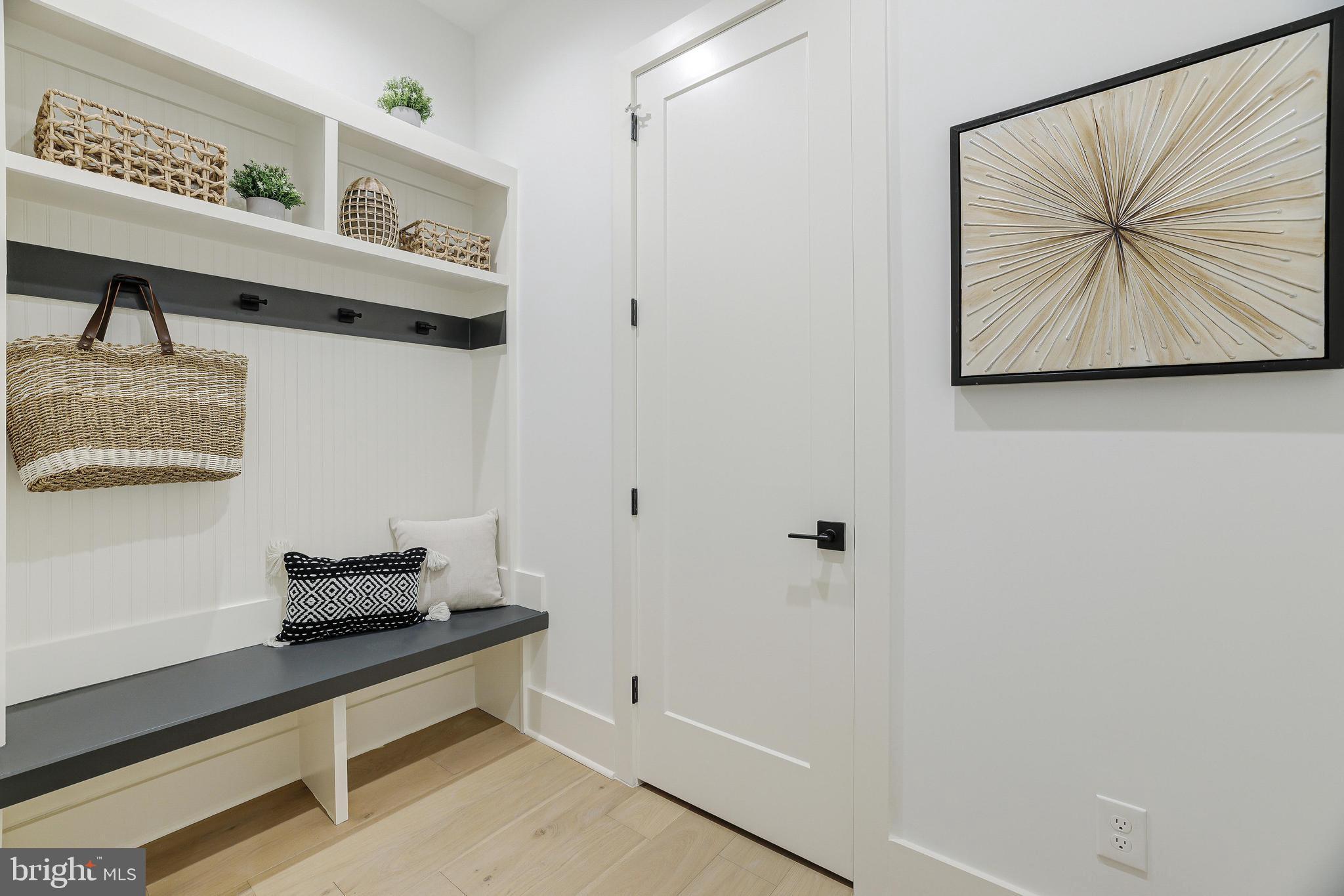 COURTLAND PARK - Residential