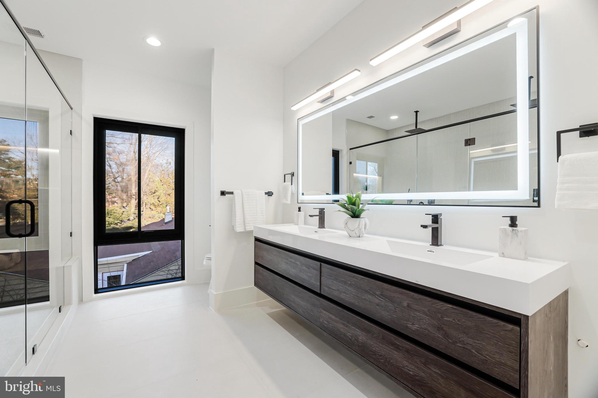 COURTLAND PARK - Residential