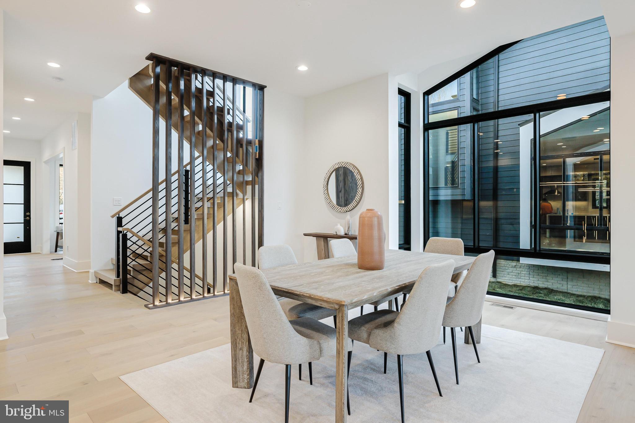 COURTLAND PARK - Residential