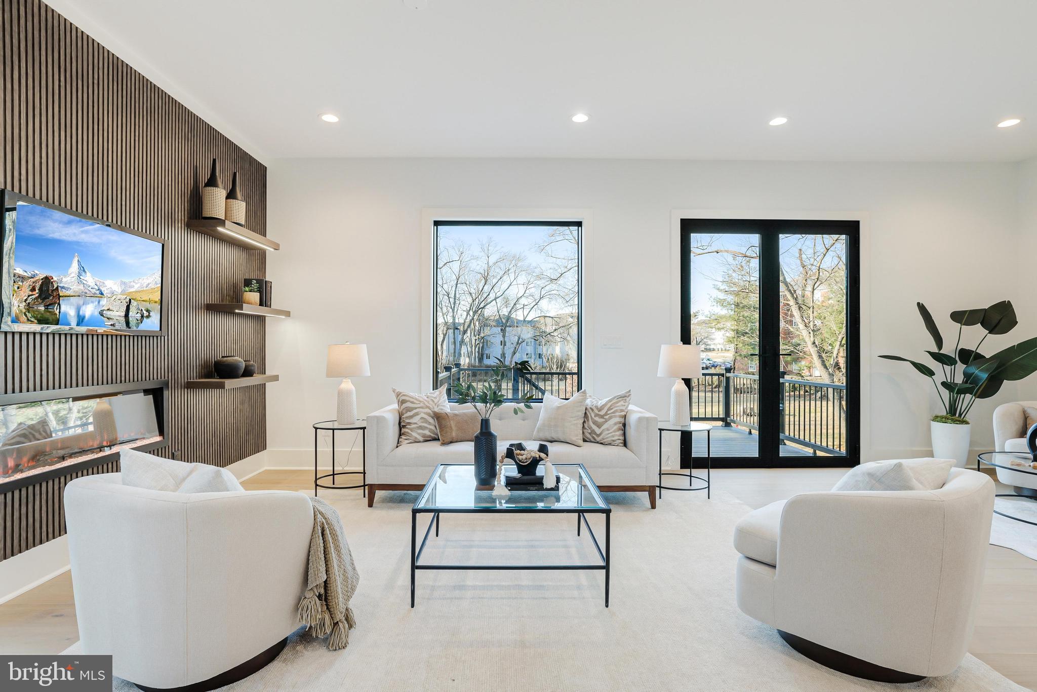 COURTLAND PARK - Residential