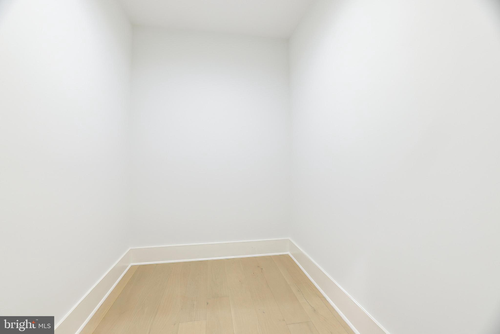 COURTLAND PARK - Residential