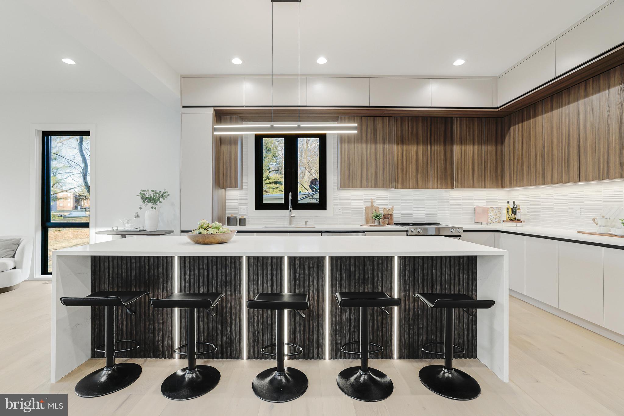 COURTLAND PARK - Residential