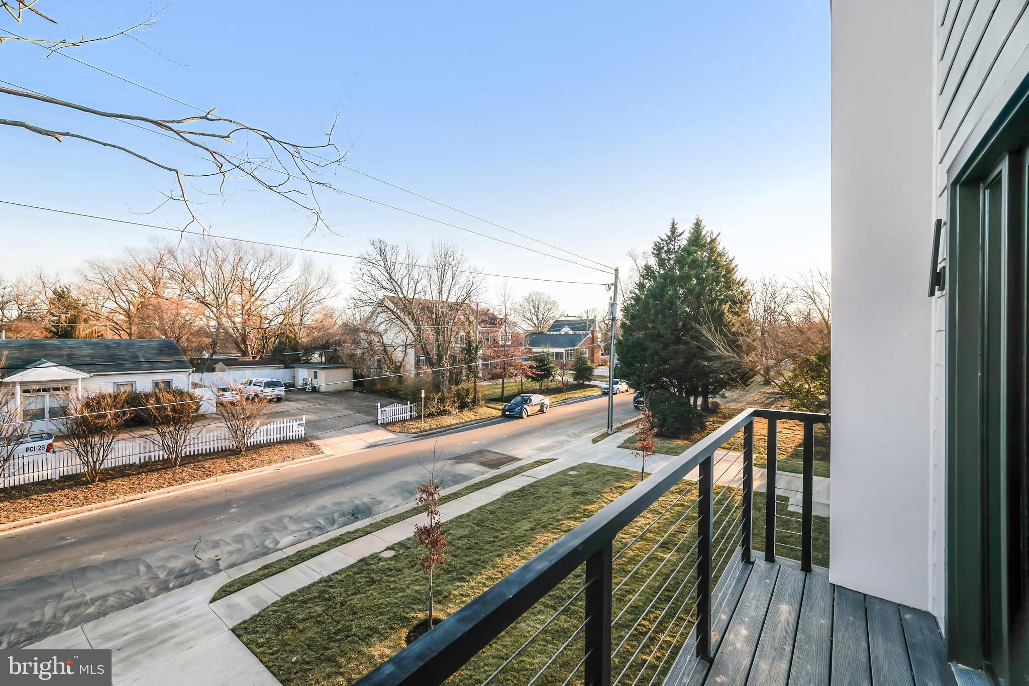 COURTLAND PARK - Residential