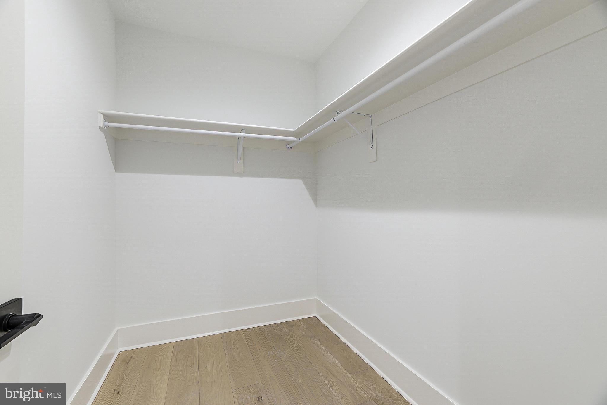 COURTLAND PARK - Residential