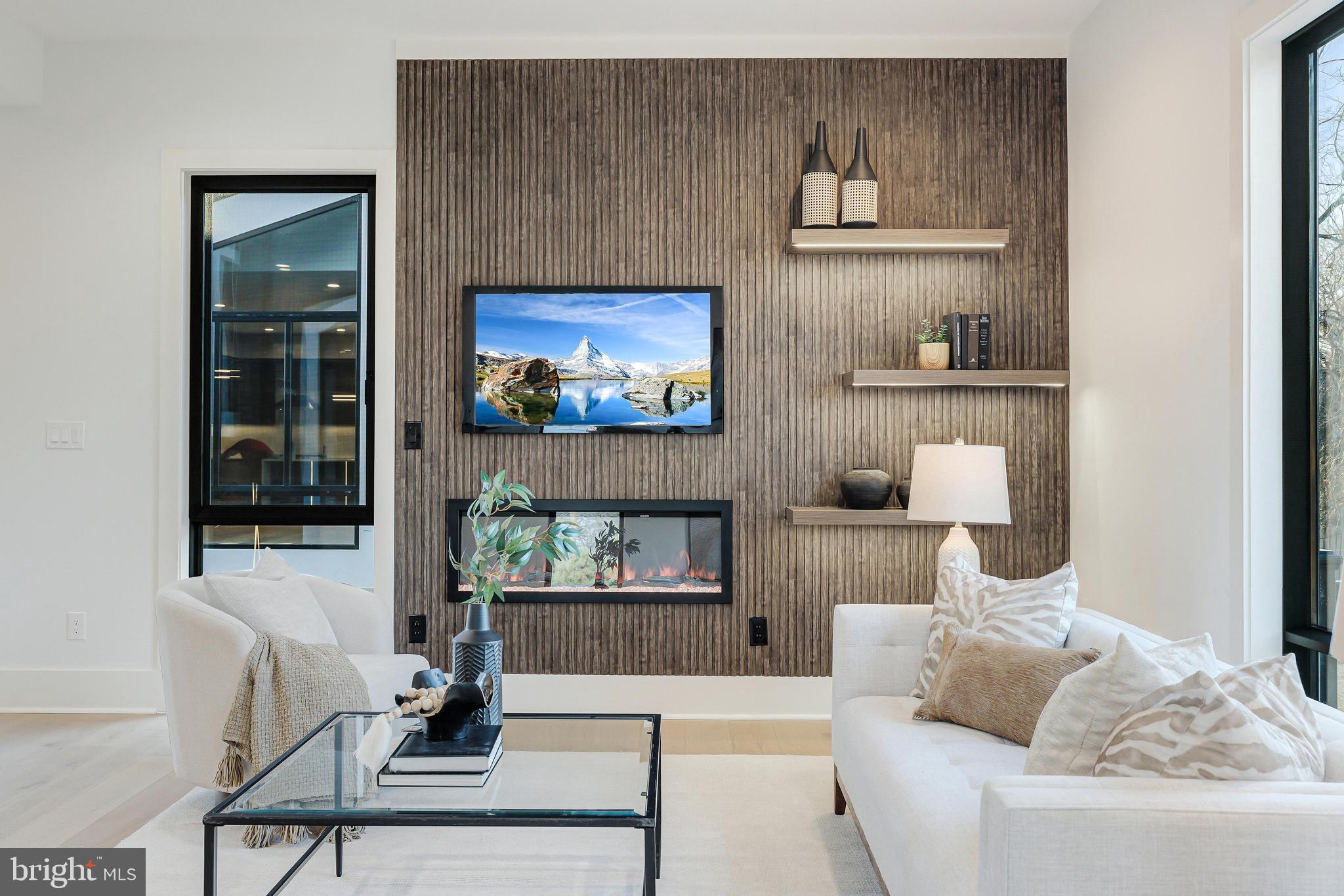 COURTLAND PARK - Residential