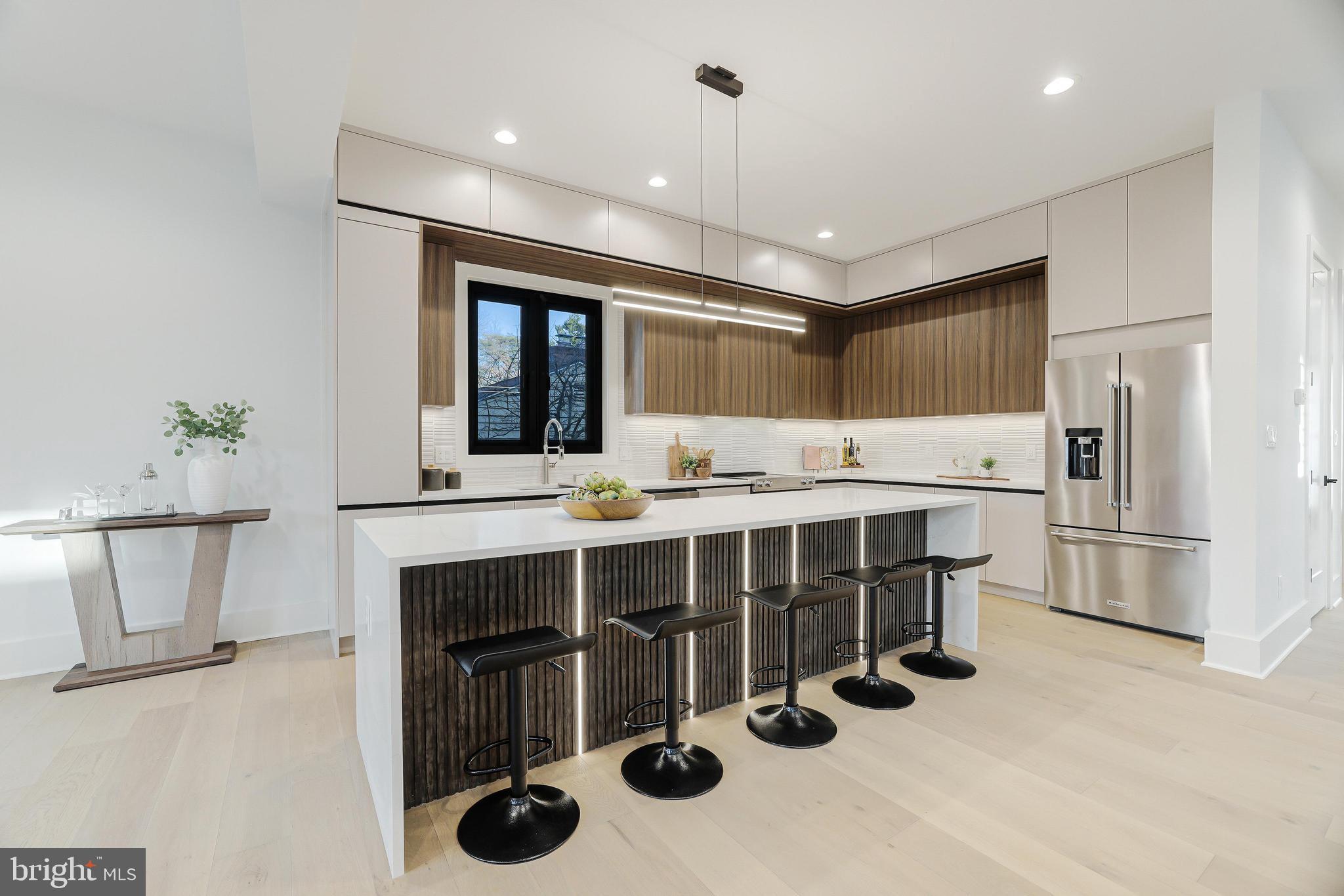 COURTLAND PARK - Residential