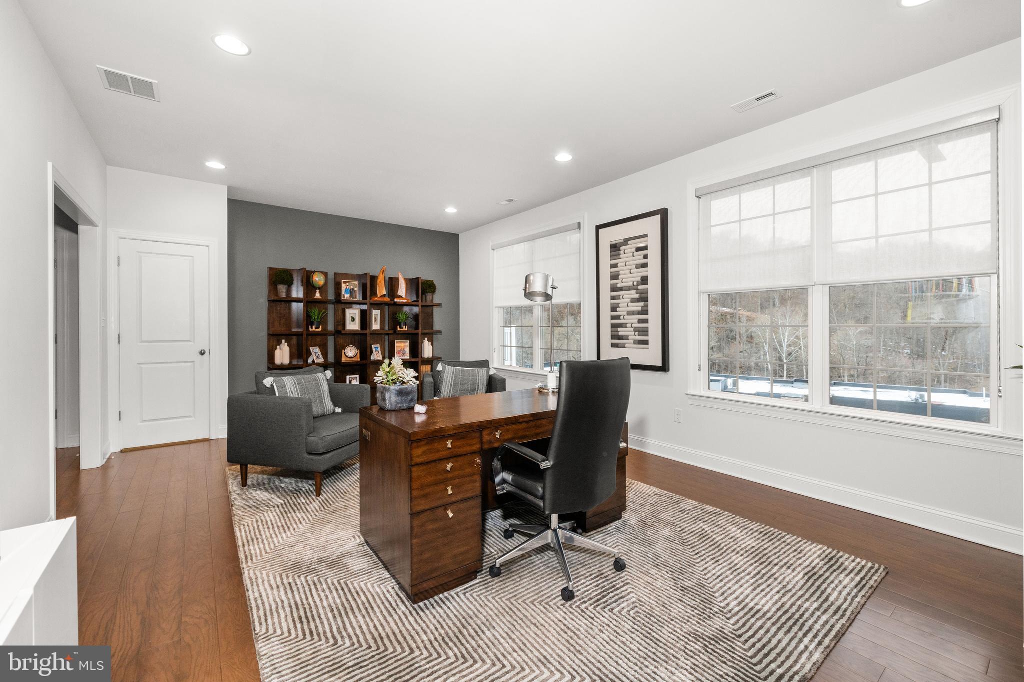 ROCKFORD FALLS - Residential