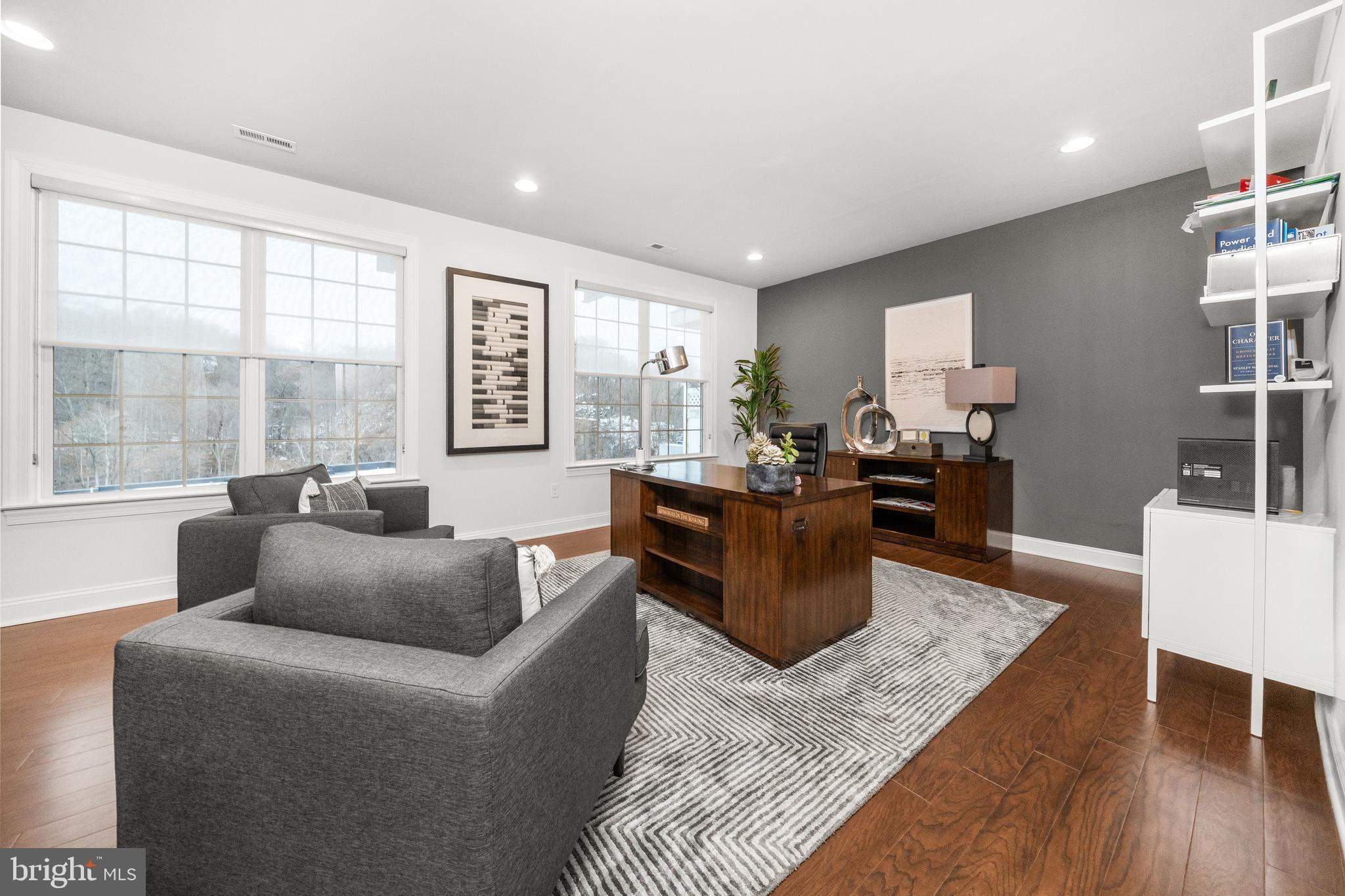 ROCKFORD FALLS - Residential