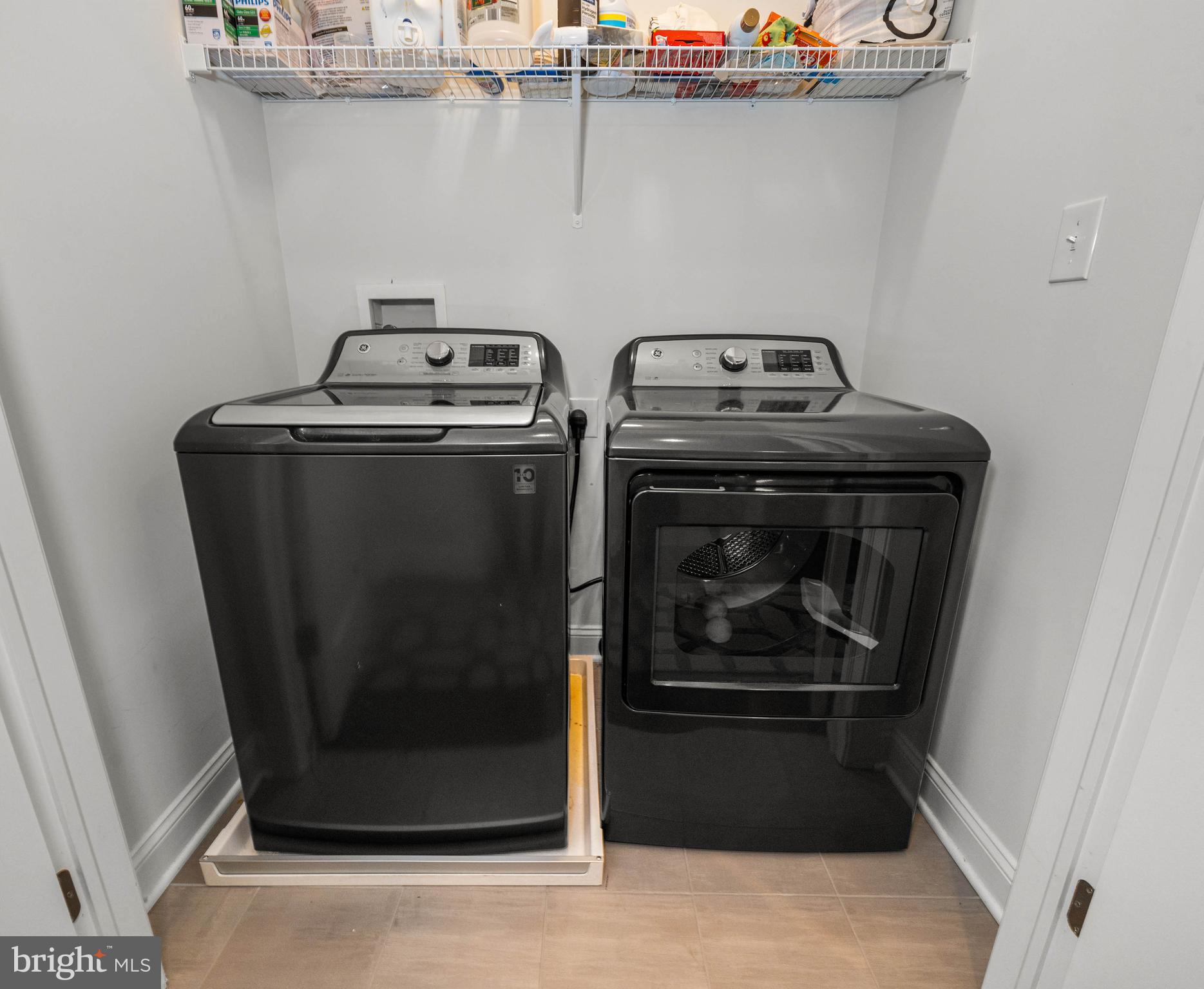 ROCKFORD FALLS - Residential